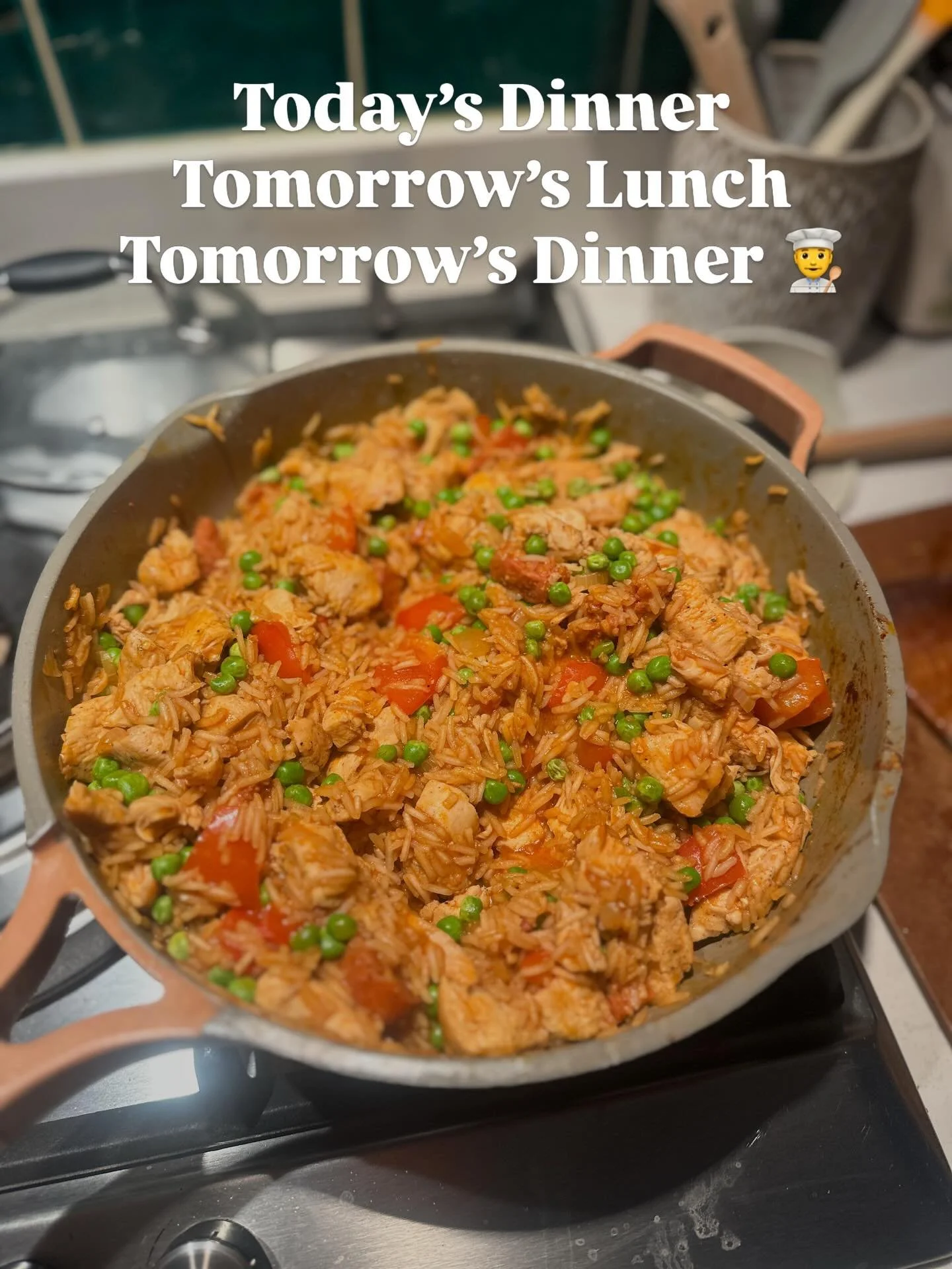 &ldquo;Tonight&rsquo;s dinner = tomorrow&rsquo;s success.&rdquo;

Most people don&rsquo;t struggle with what to eat&hellip; They struggle with being prepared when life gets busy.

This does 3 things:
* Removes decision fatigue (no &ldquo;what should 