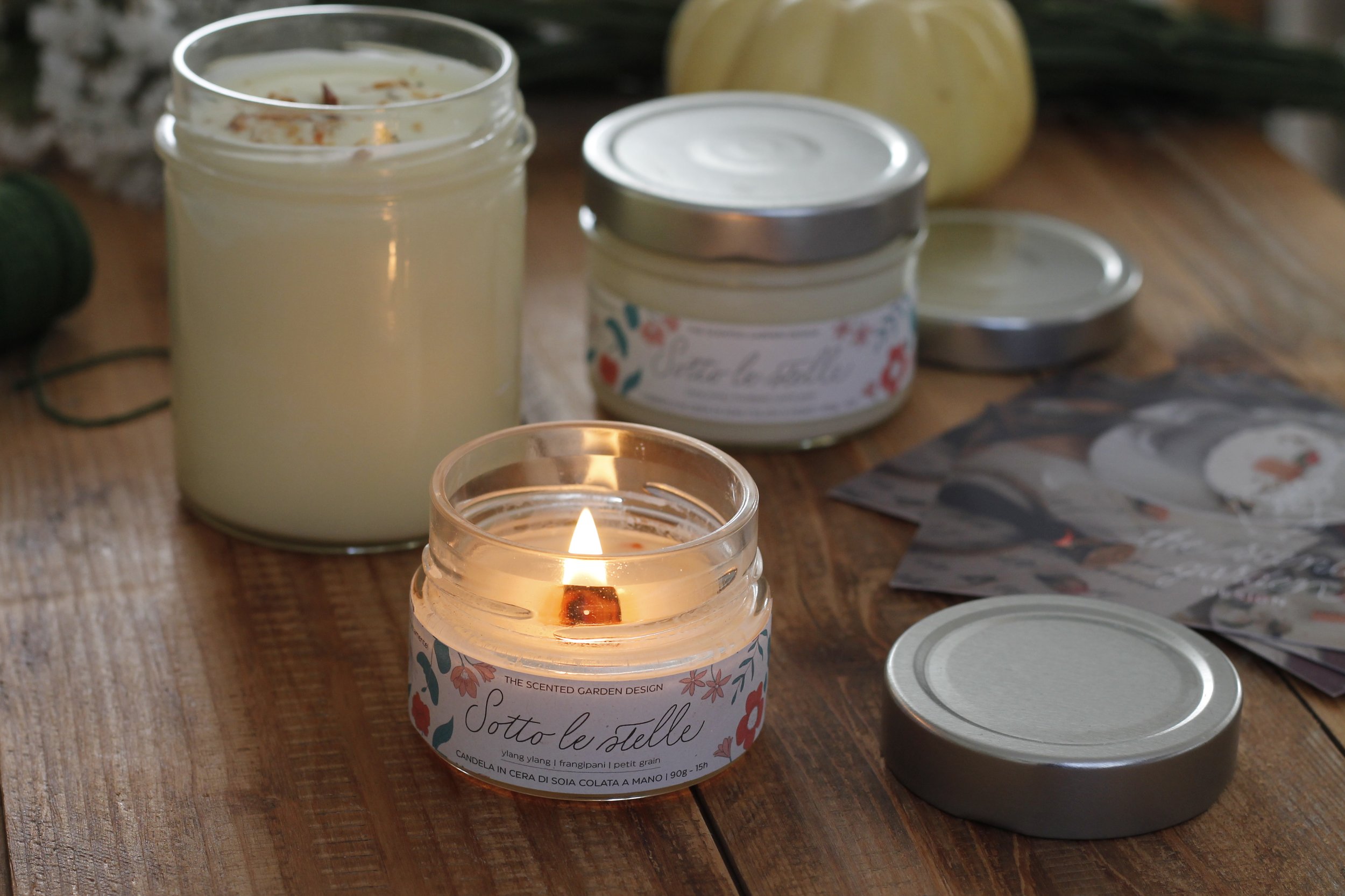 Sotto le stelle - Candela ai fiori estivi