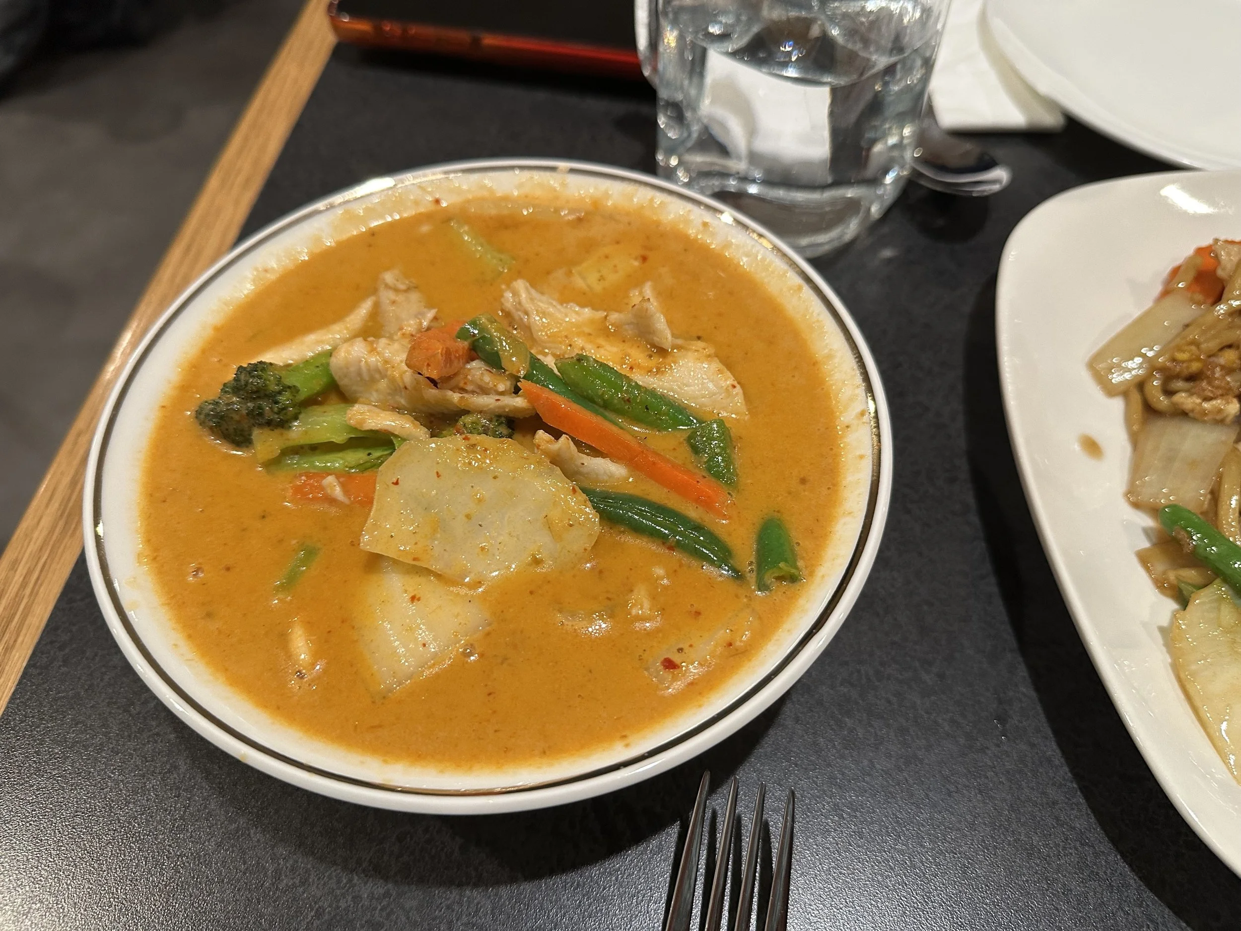 New Thai Restaurant Spices Up Mound!