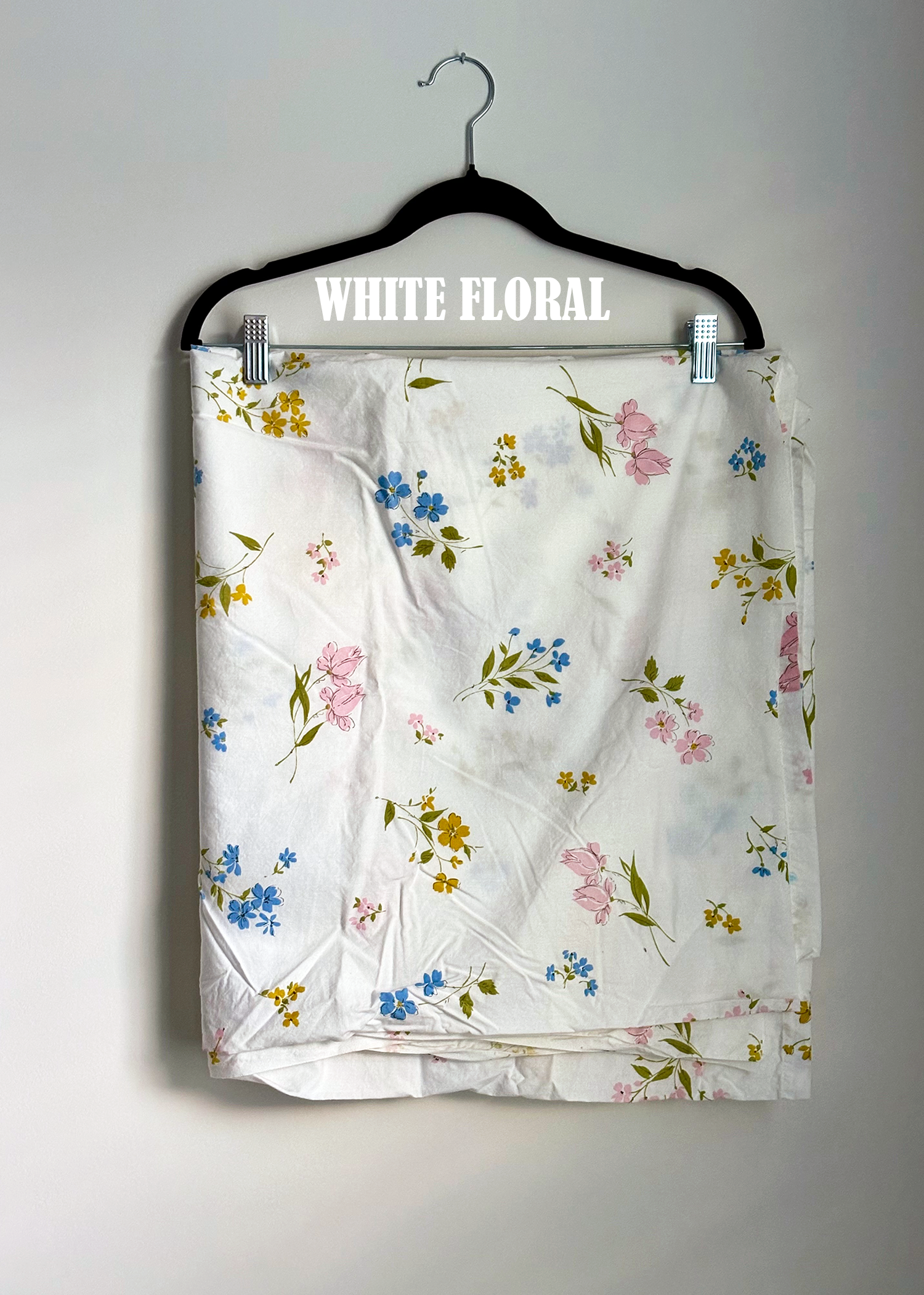 WHITE FLORAL.png