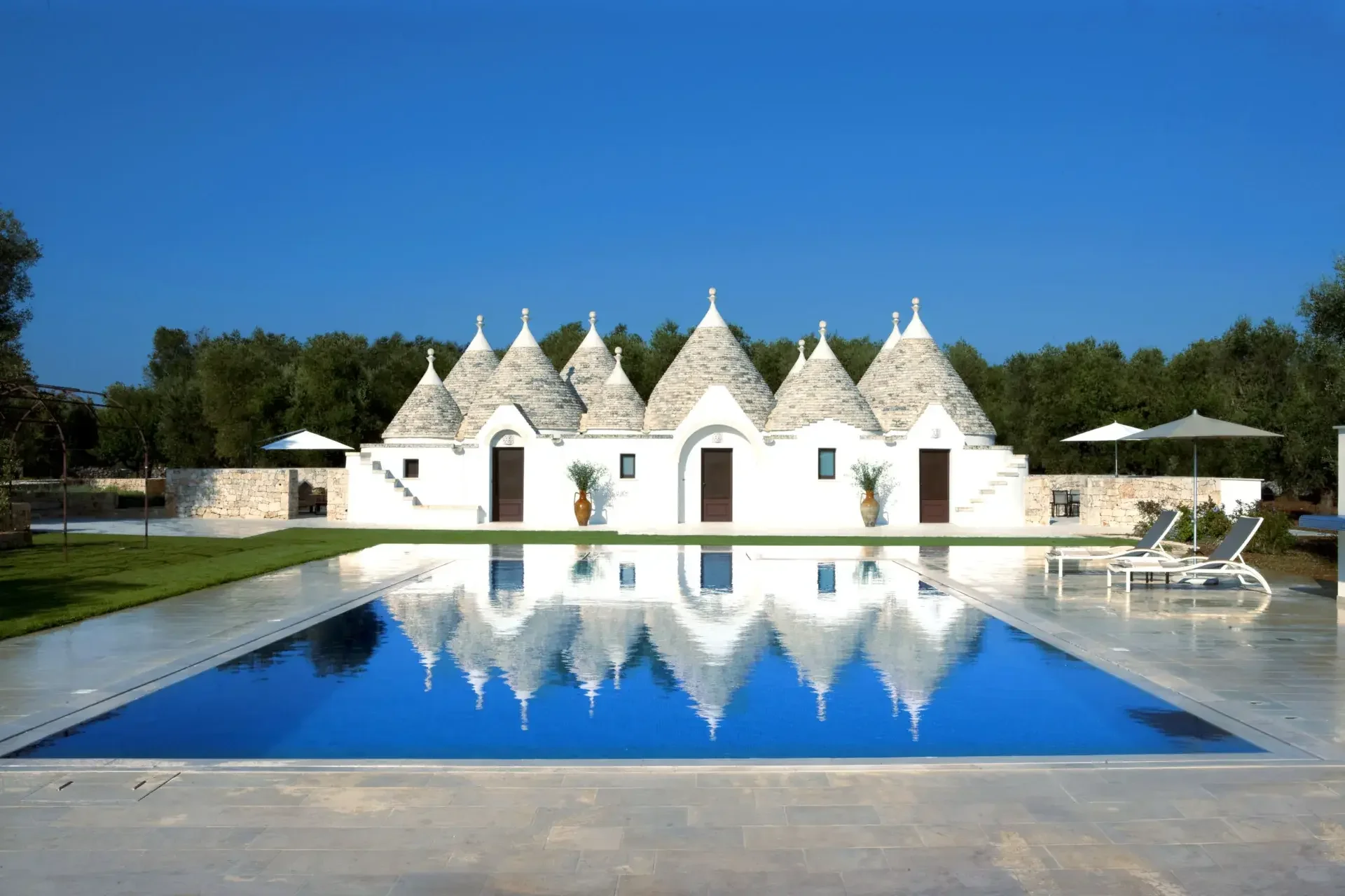 Trulli villa.webp