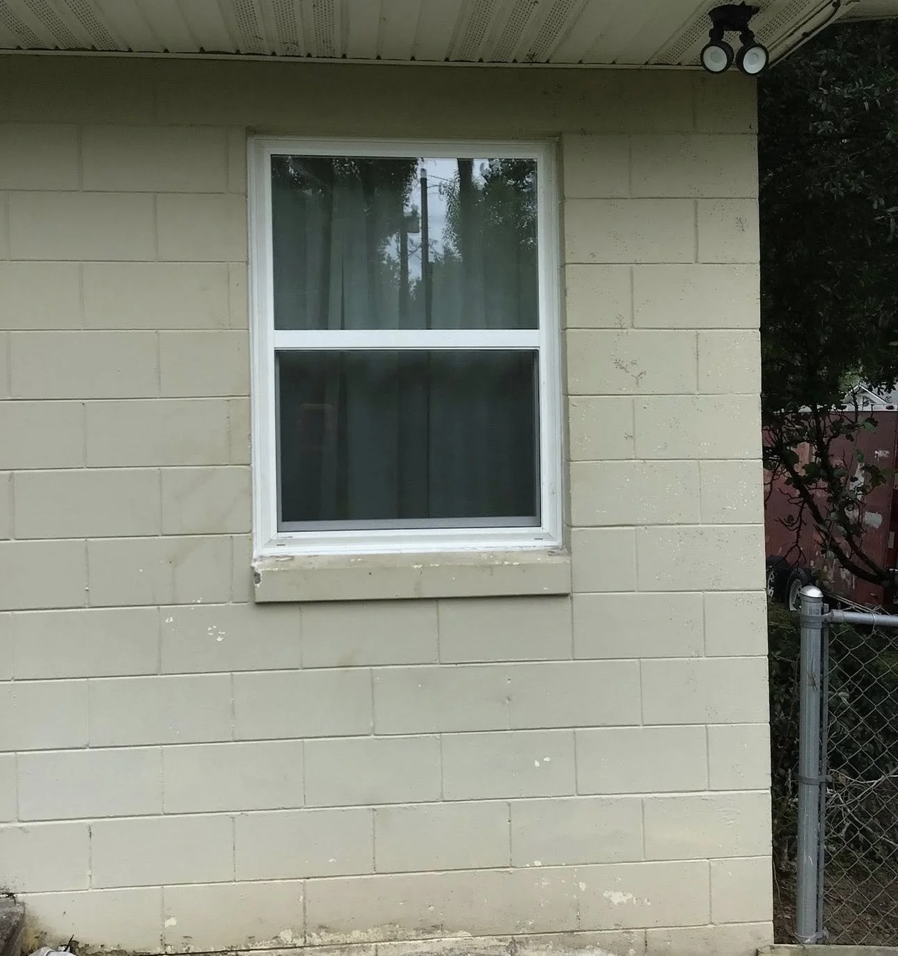 Window 4.jpg