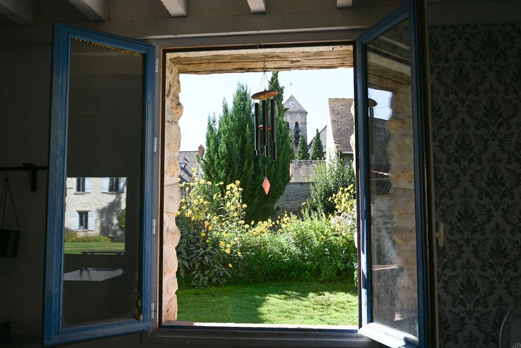 summer-of-the-senses-retreat-saclas-france (1).jpg
