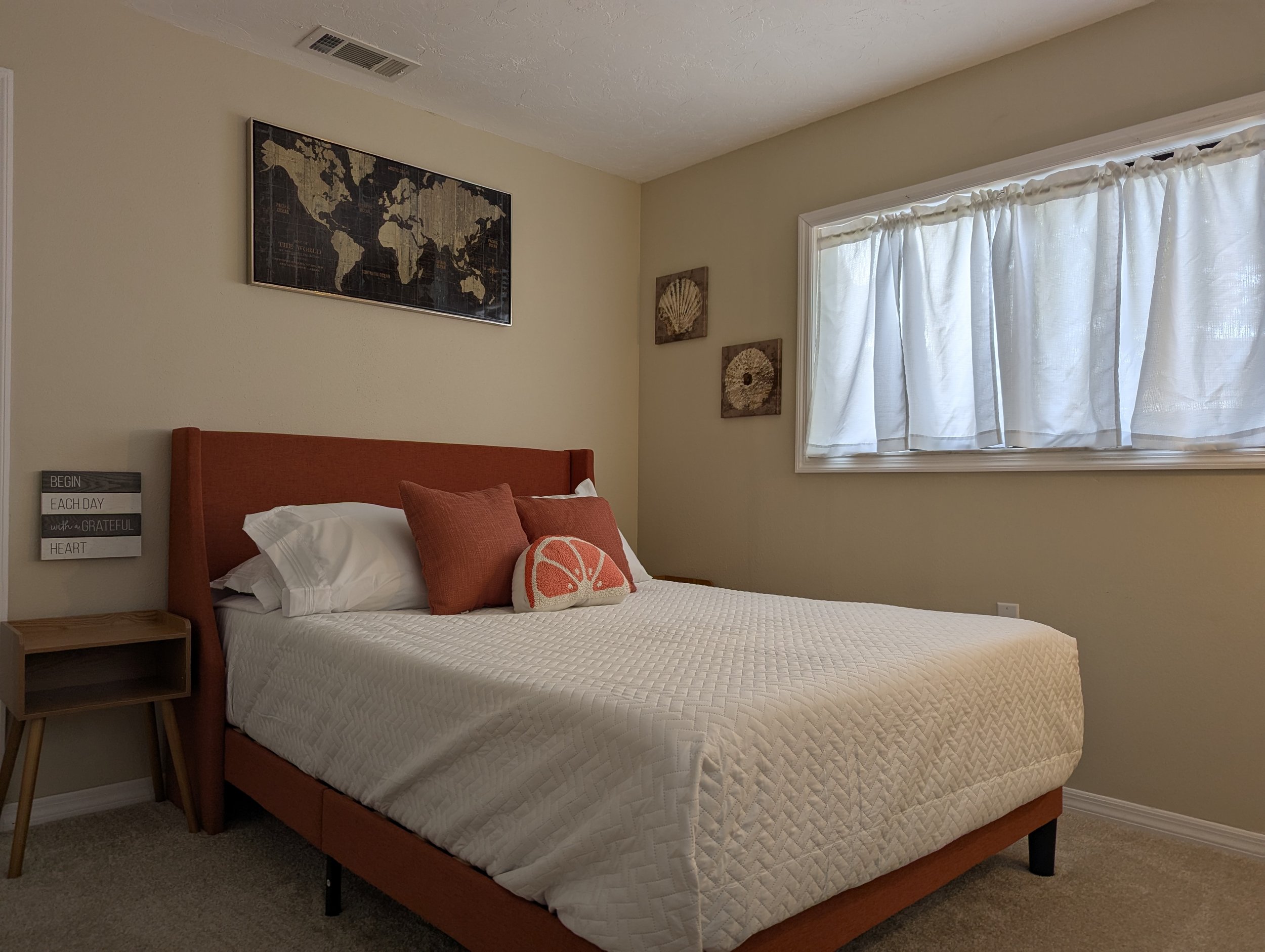 PXL_20251005_185716197 (1).jpg