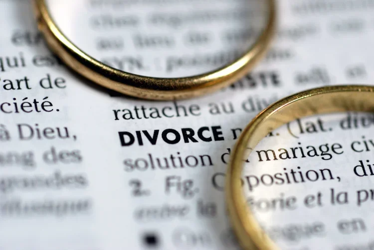 Q &amp; A with a CDFA: The Basics to Divorce