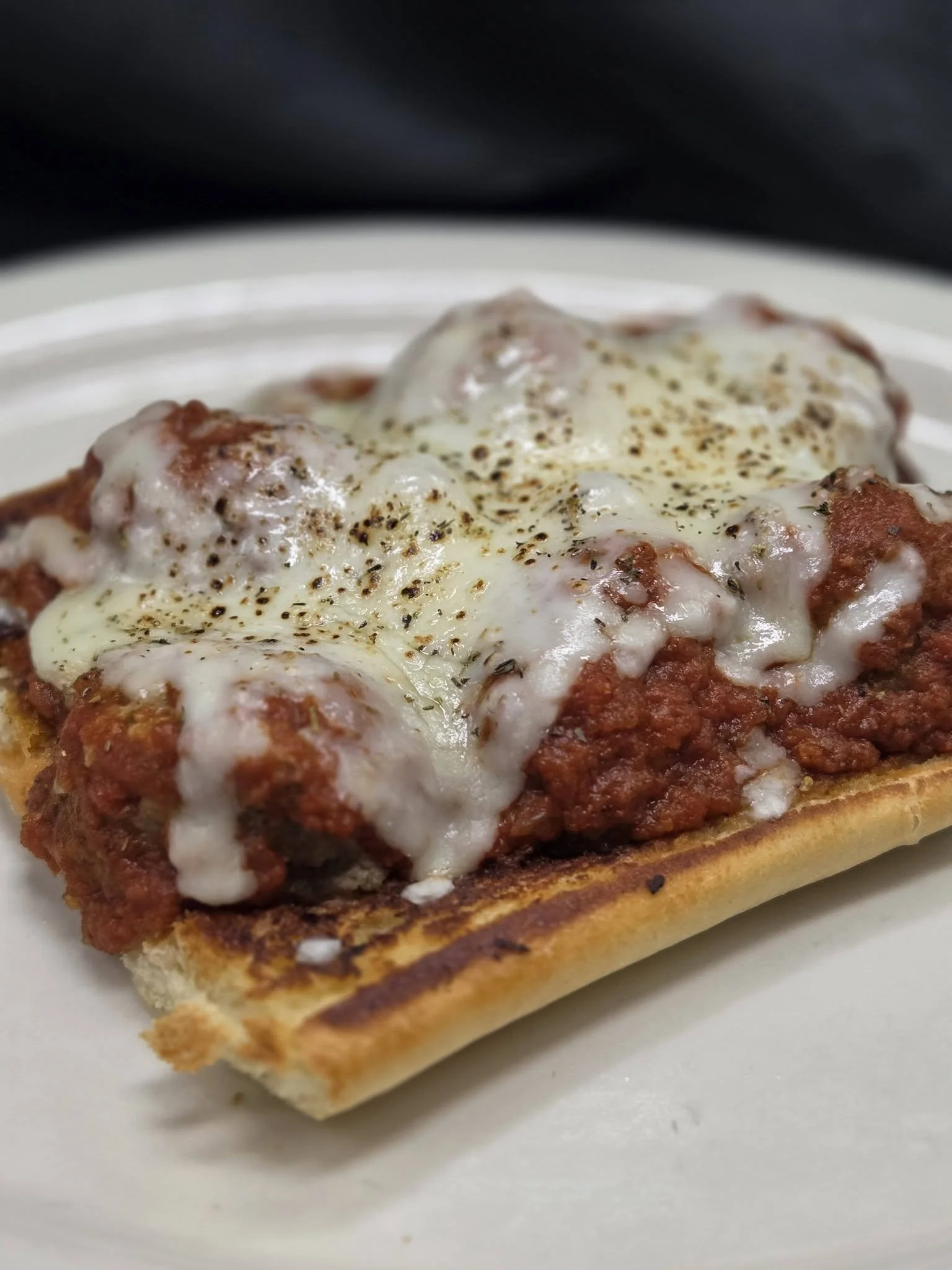 Meatball Sub w. Red Sauce and Mozz