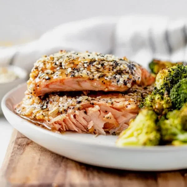 Everything Bagel Salmon w/ Latkes & Roasted Broccoli