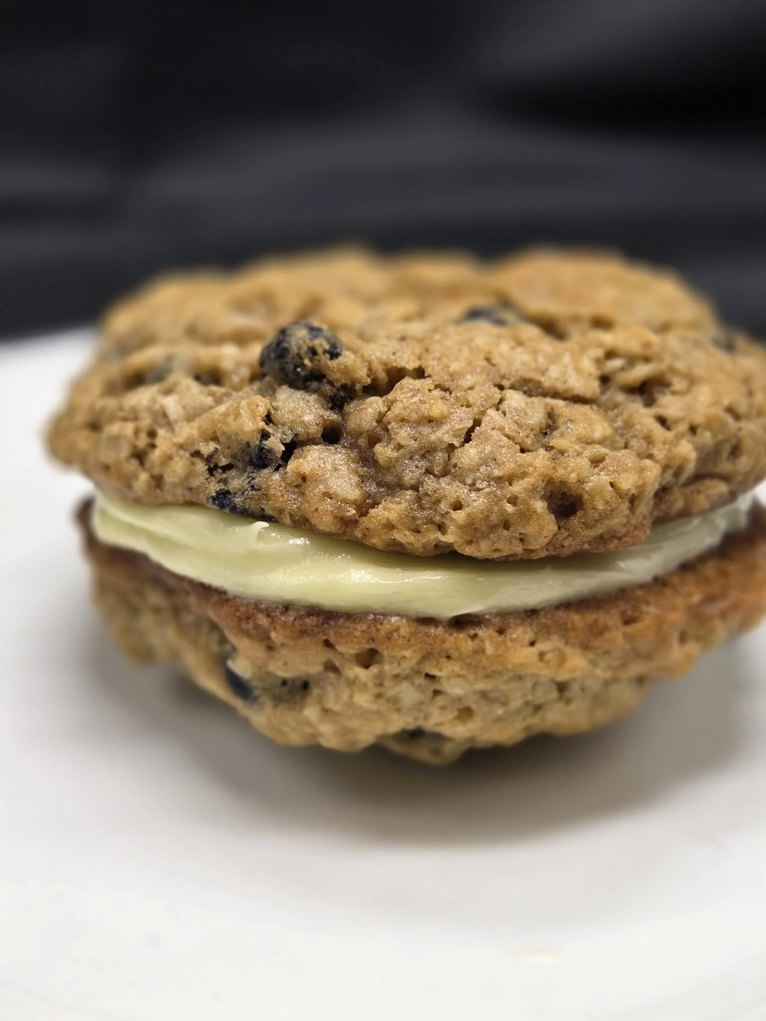 BOYS OF SUMMER Oatmeal Creme Pie