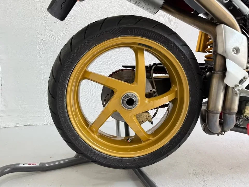 ducati_996_3.jpg