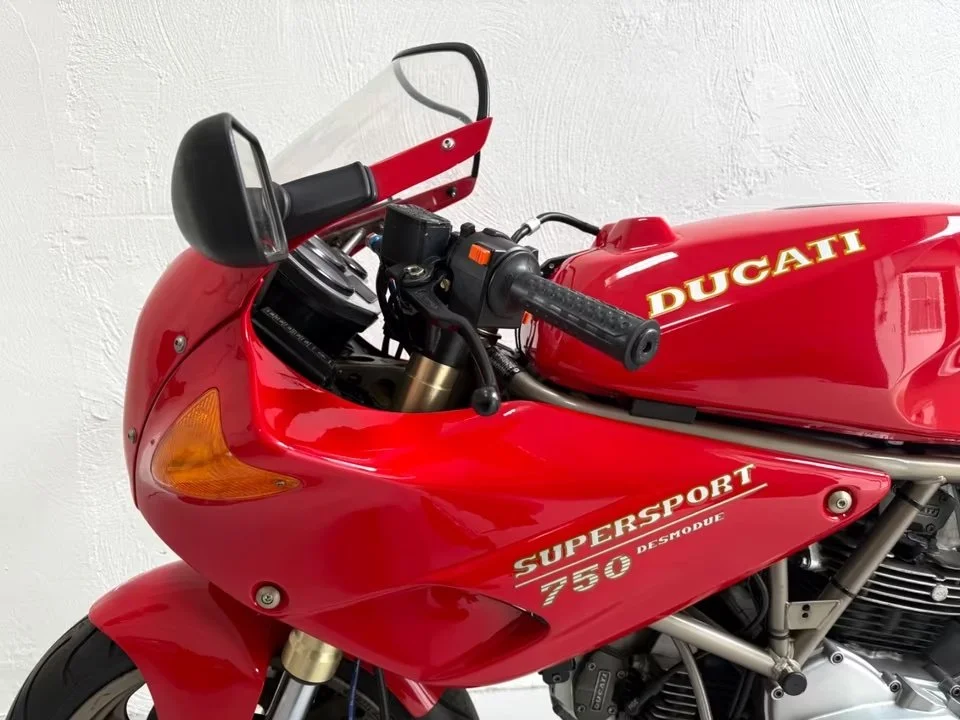 ducati_750_ss_2.jpeg