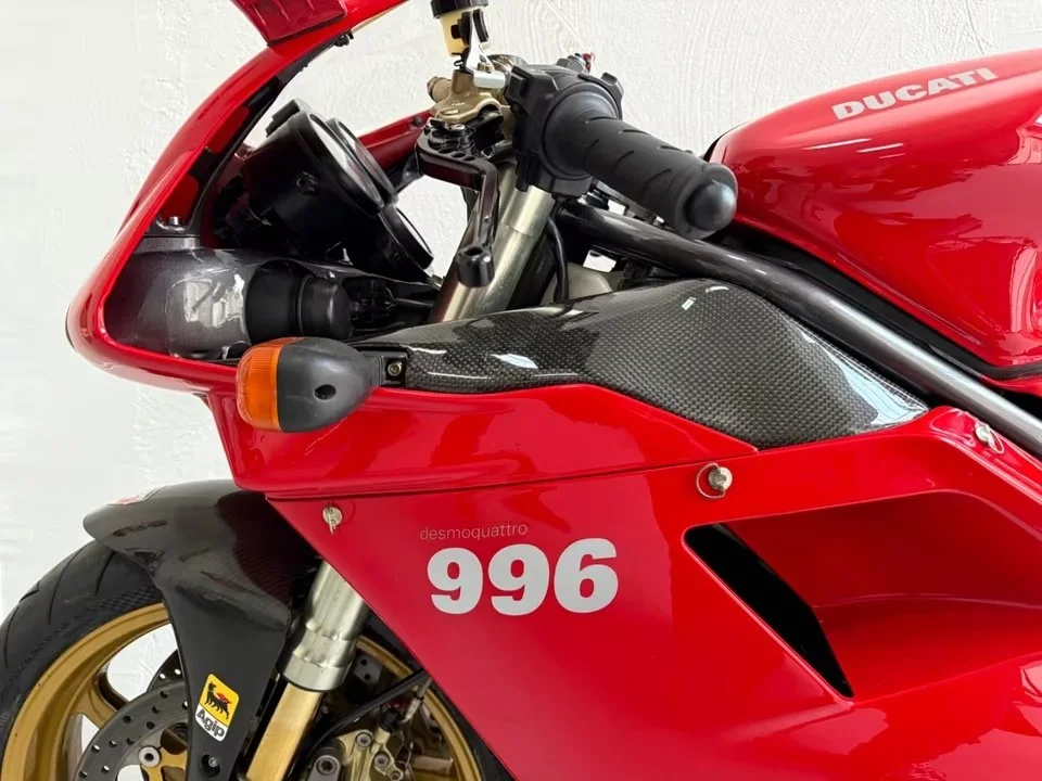 ducati_996_11.jpg