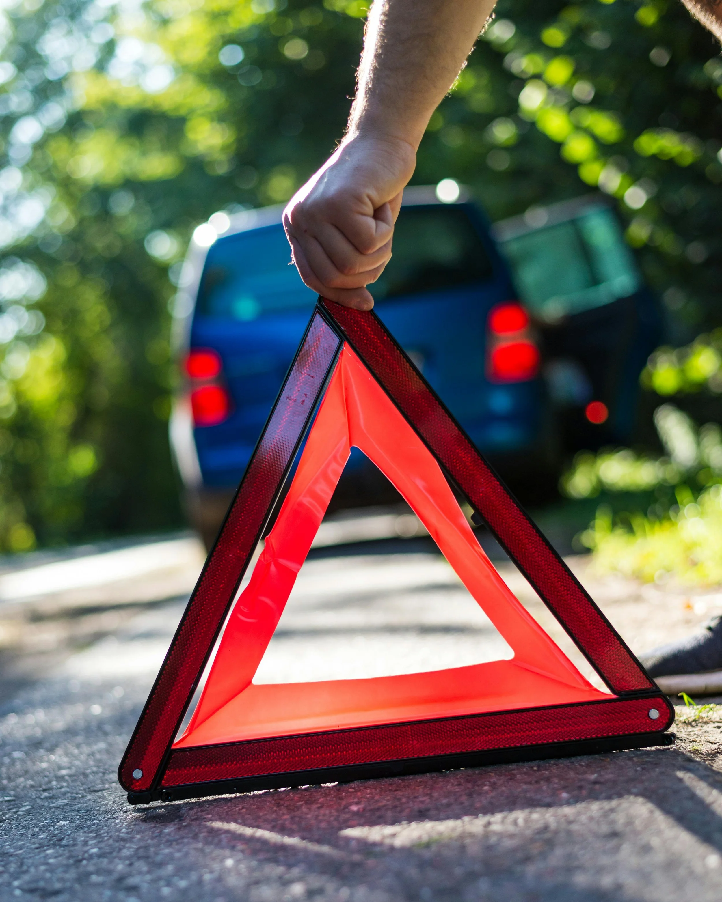 5 Roadside Safety Tips You NEED to Know