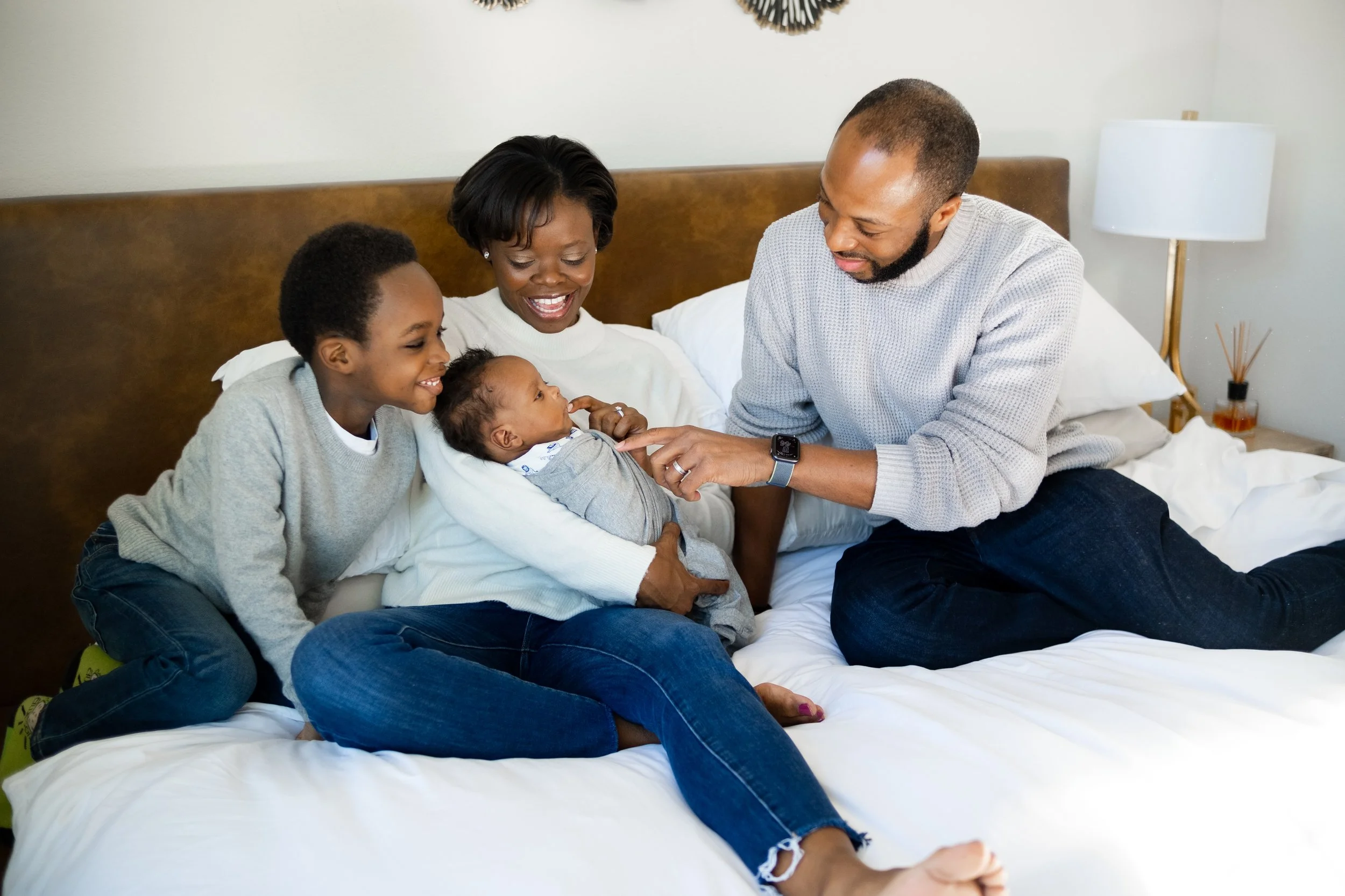 How Does Scheduling Work for Newborn Care Specialists? 