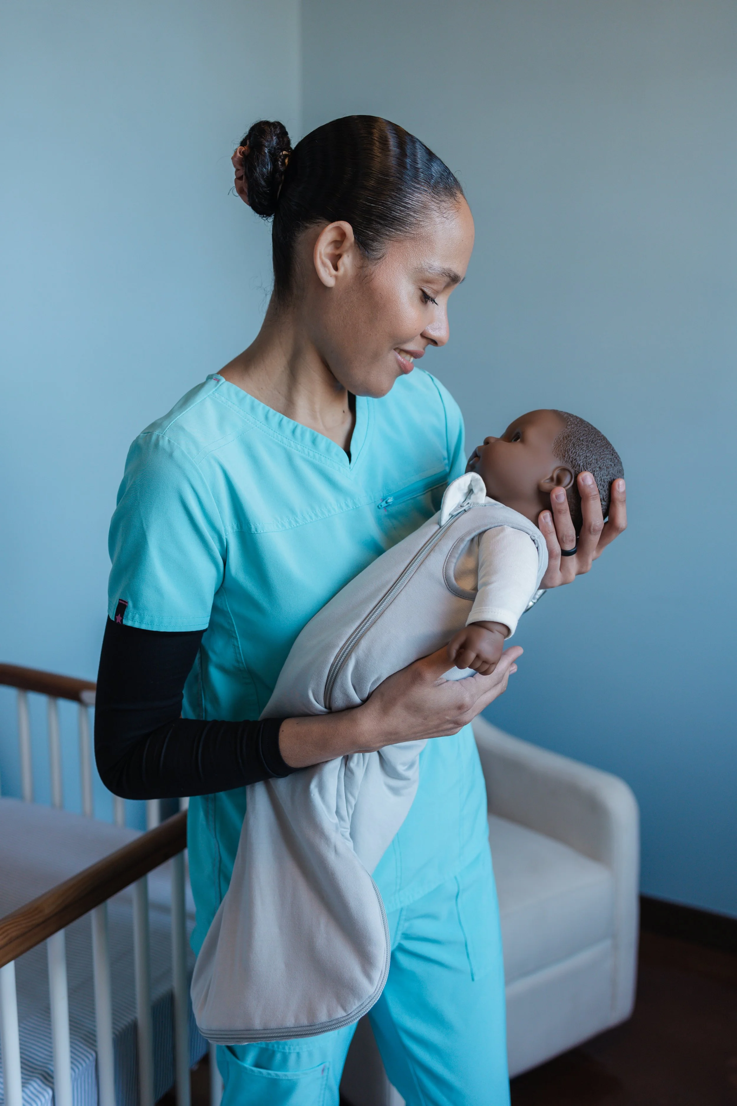 Overnight Postpartum Care – Rest, Recovery, and the Doula Difference