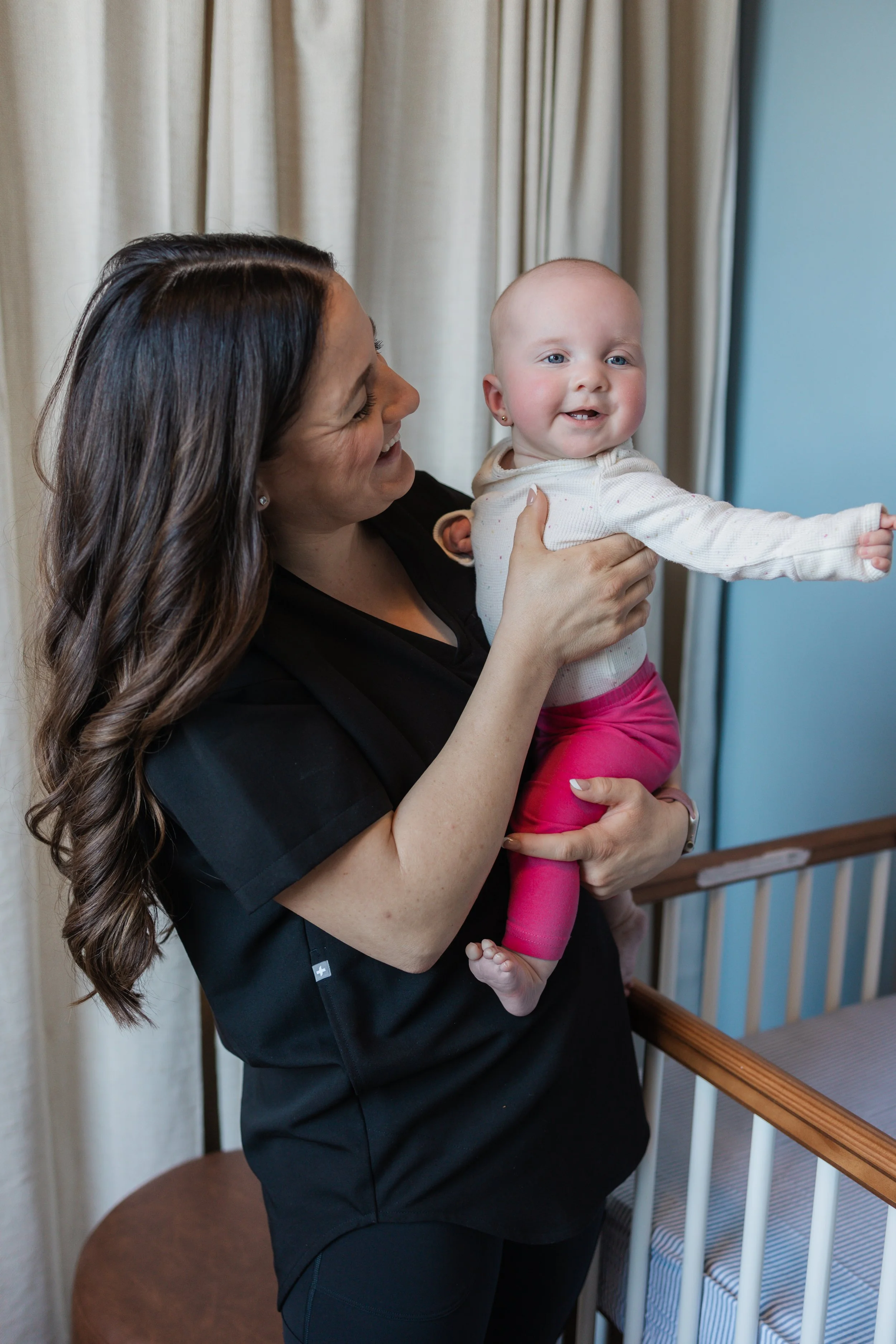1099 vs. W-2 in Postpartum Care: What Families Should Know
