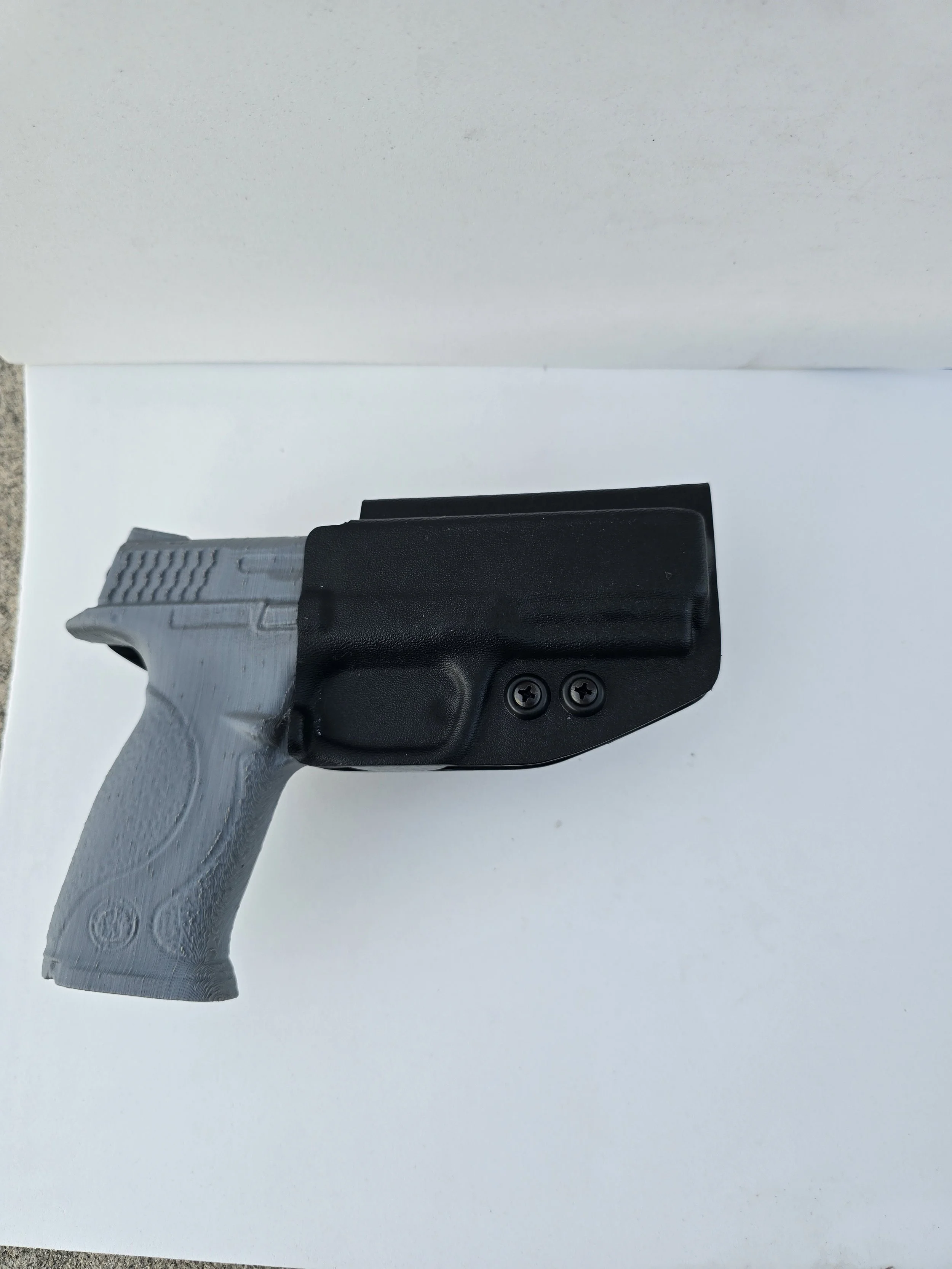 Smith and Wesson M&P 1.0 Outside the waistband