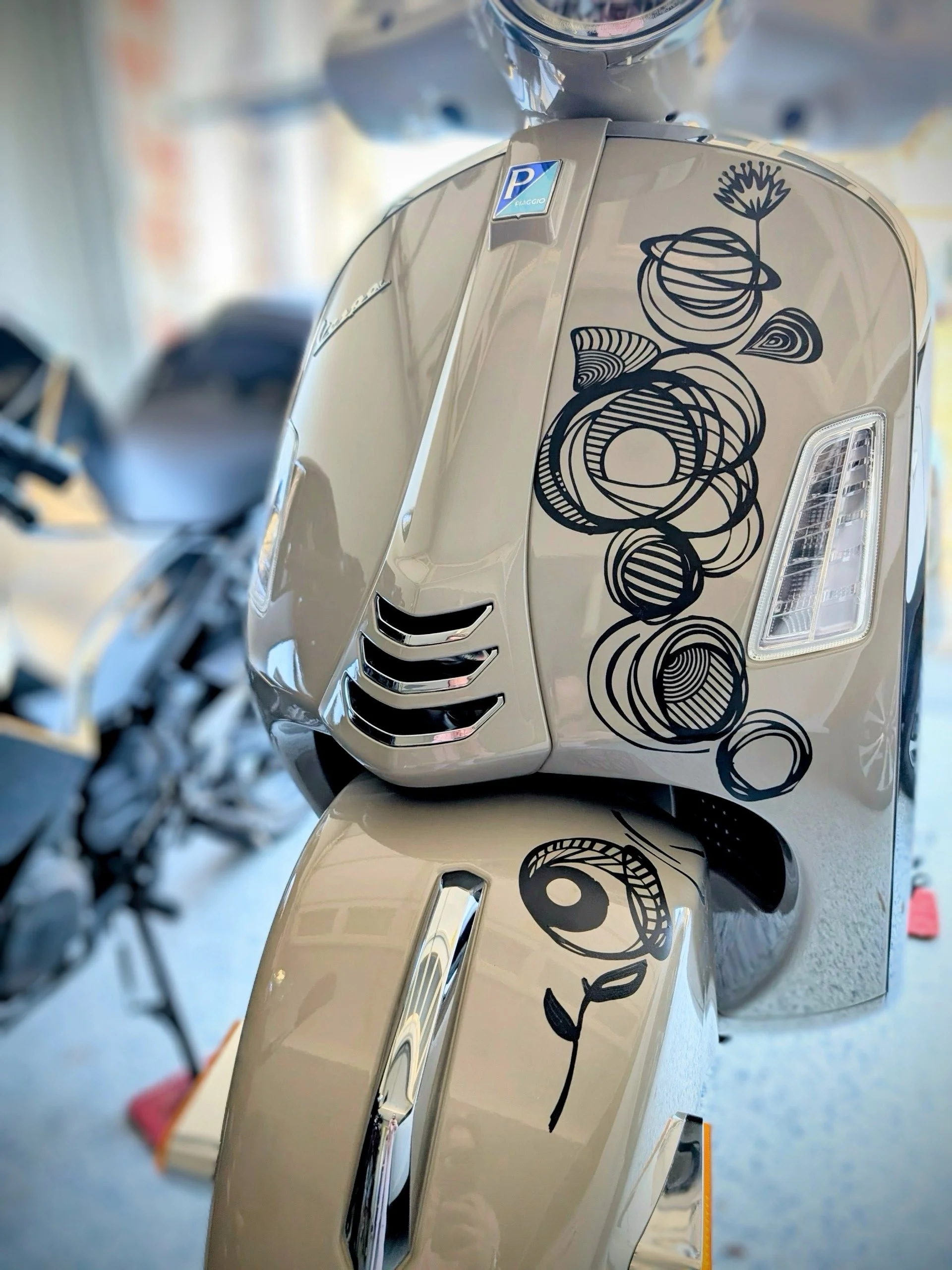 Vespa, custom graphic design