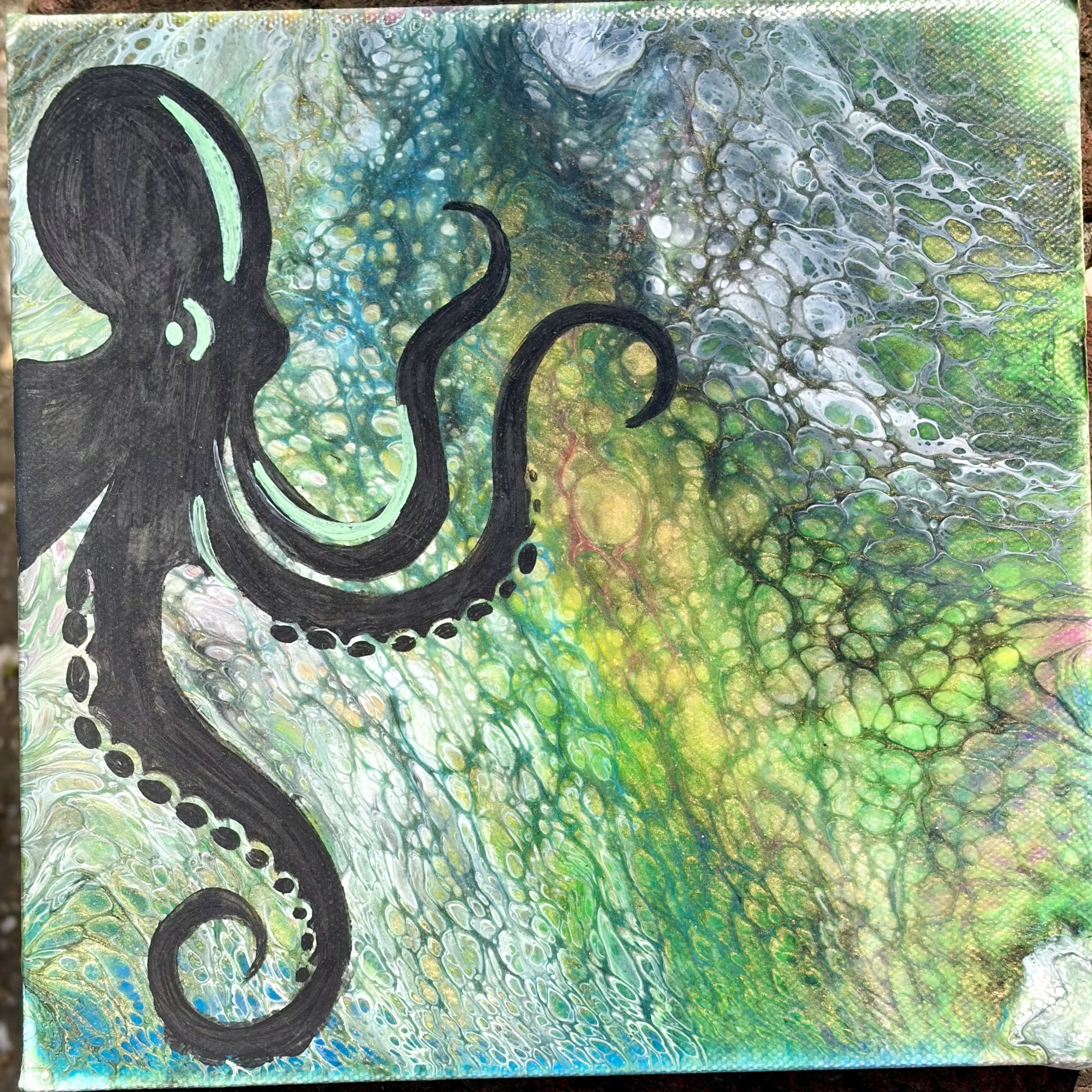 octopus paint pour.jpeg
