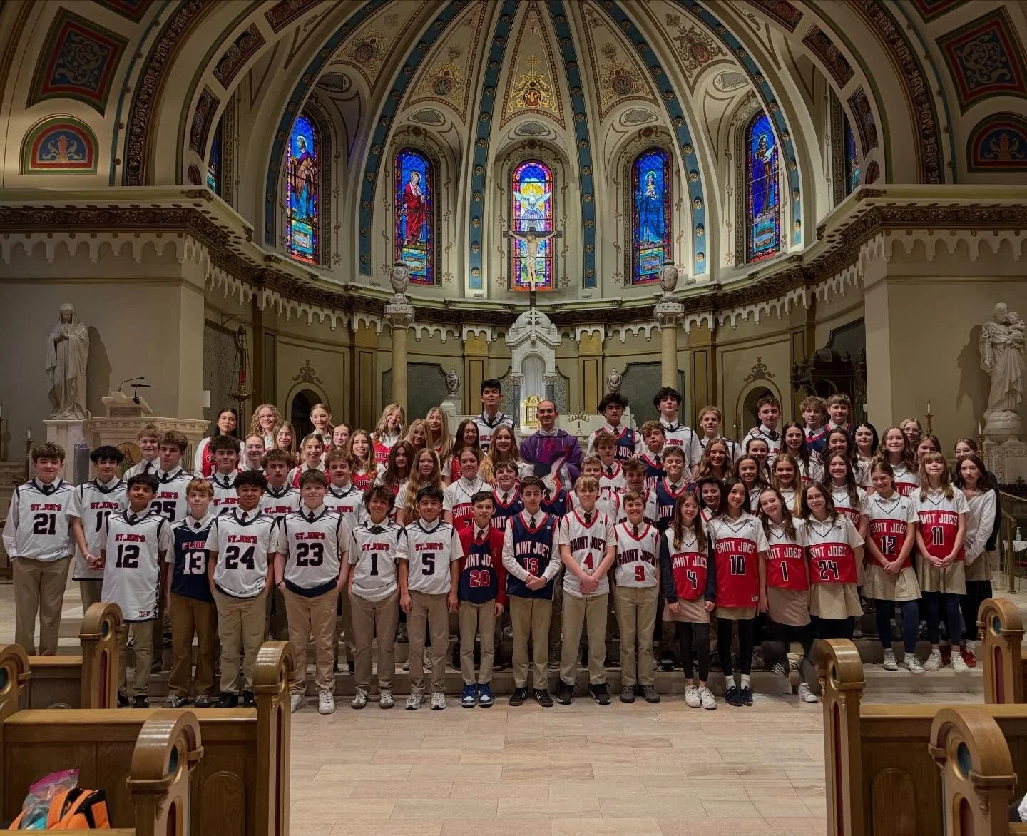 Good luck to all of our Hallissey players, coaches, and parents this weekend! Come out and support our Saints! 💙🏀❤️