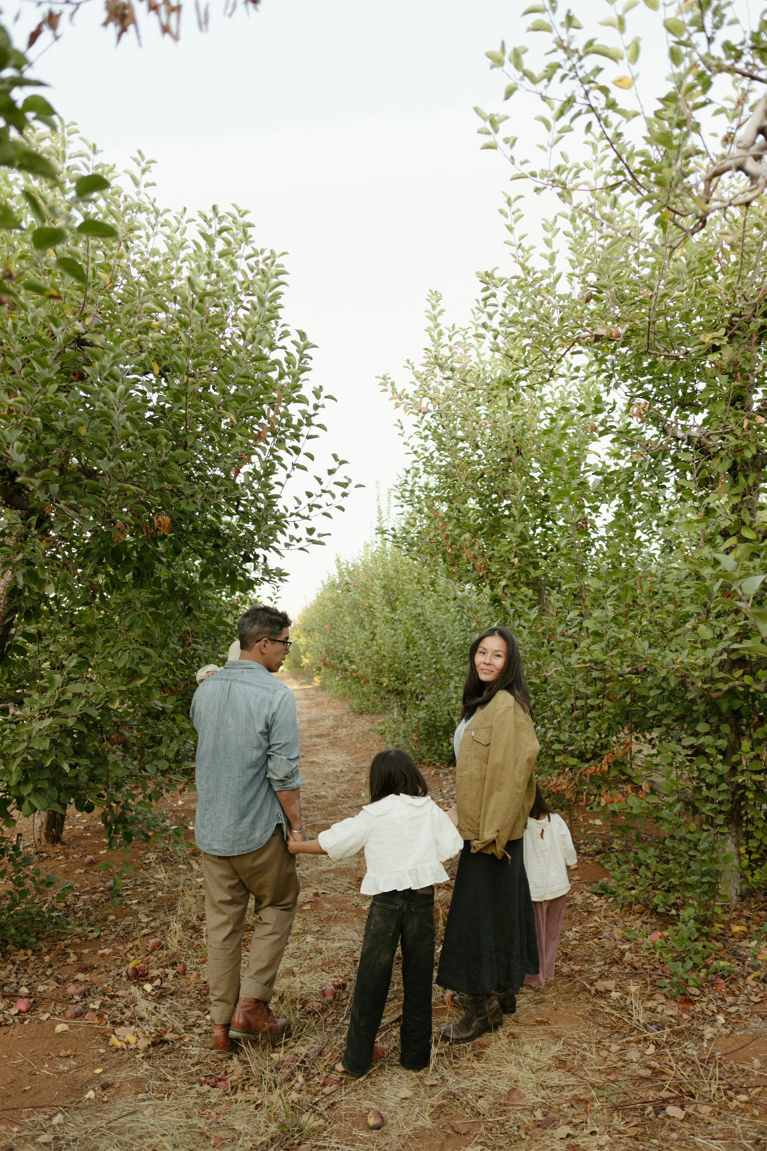 familyappleorchard - christabphotography-16.jpg
