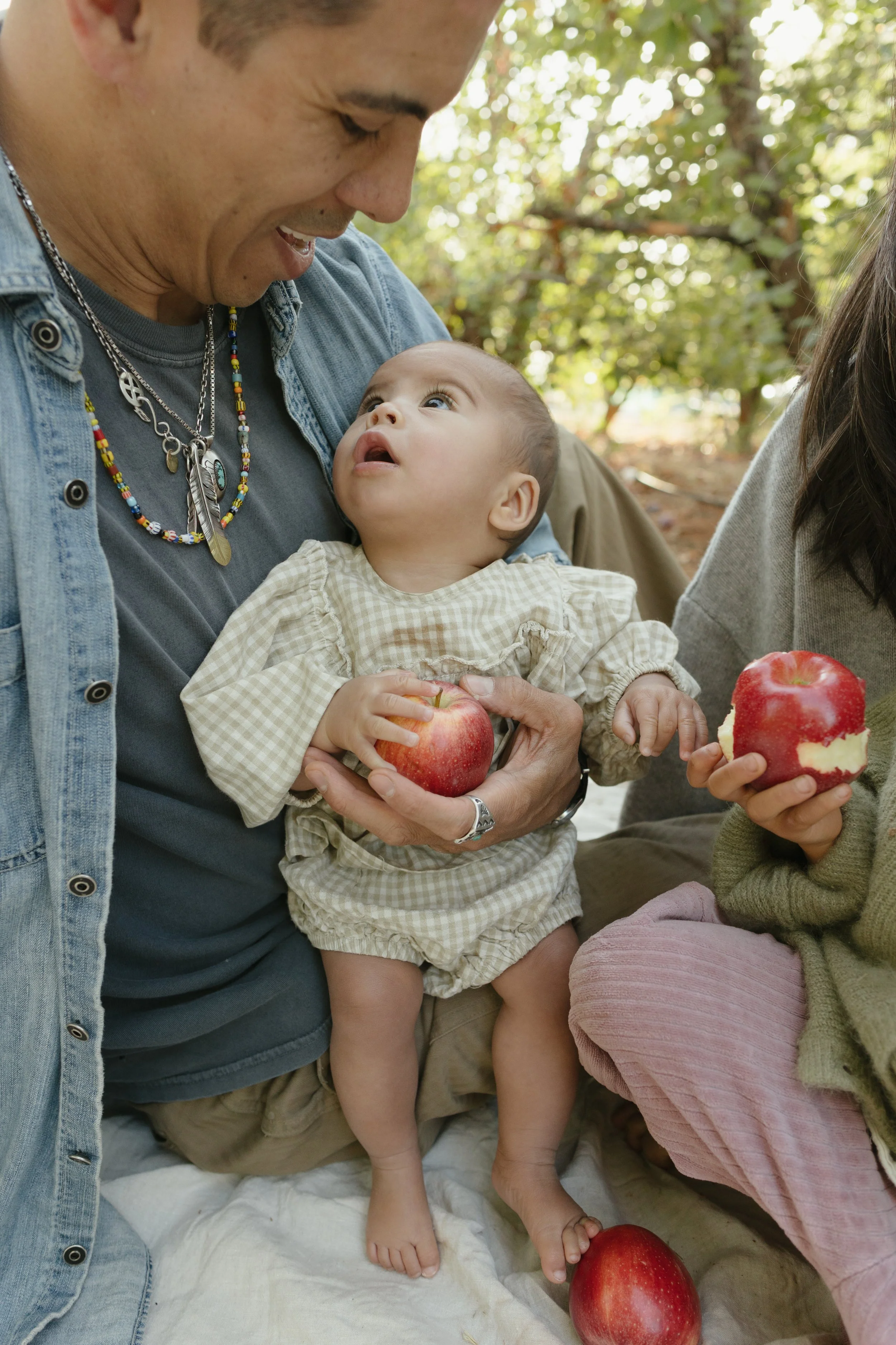 familyappleorchard - christabphotography-5.jpg