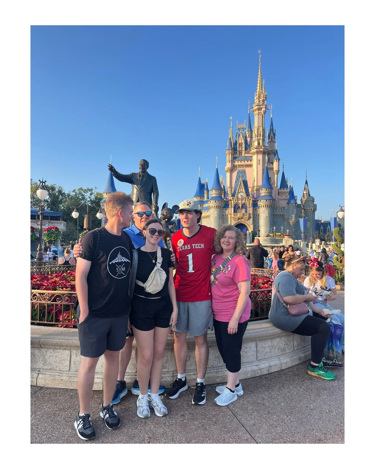 10/10 Thanksgiving Break. Chaotic, absurd, and so much fun. New tradition unlocked: Florida 🌴