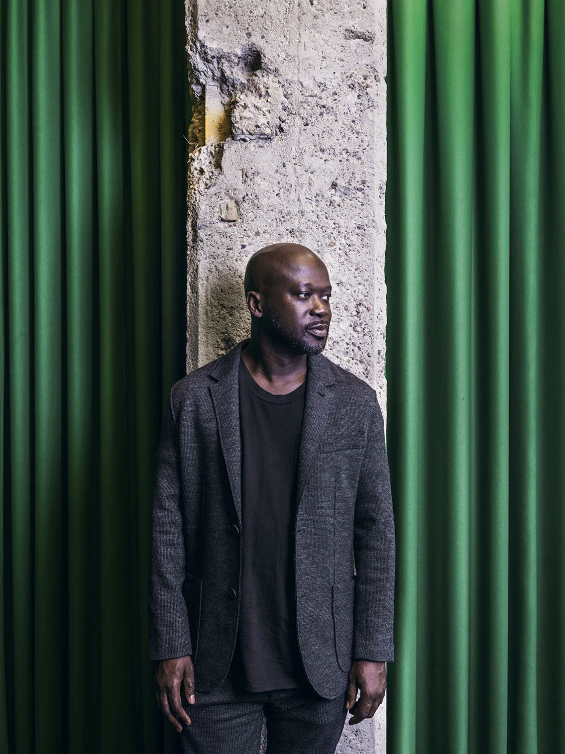 Mel Yates_Vogue Spain_David Adjaye_0030_ver1 72.jpg
