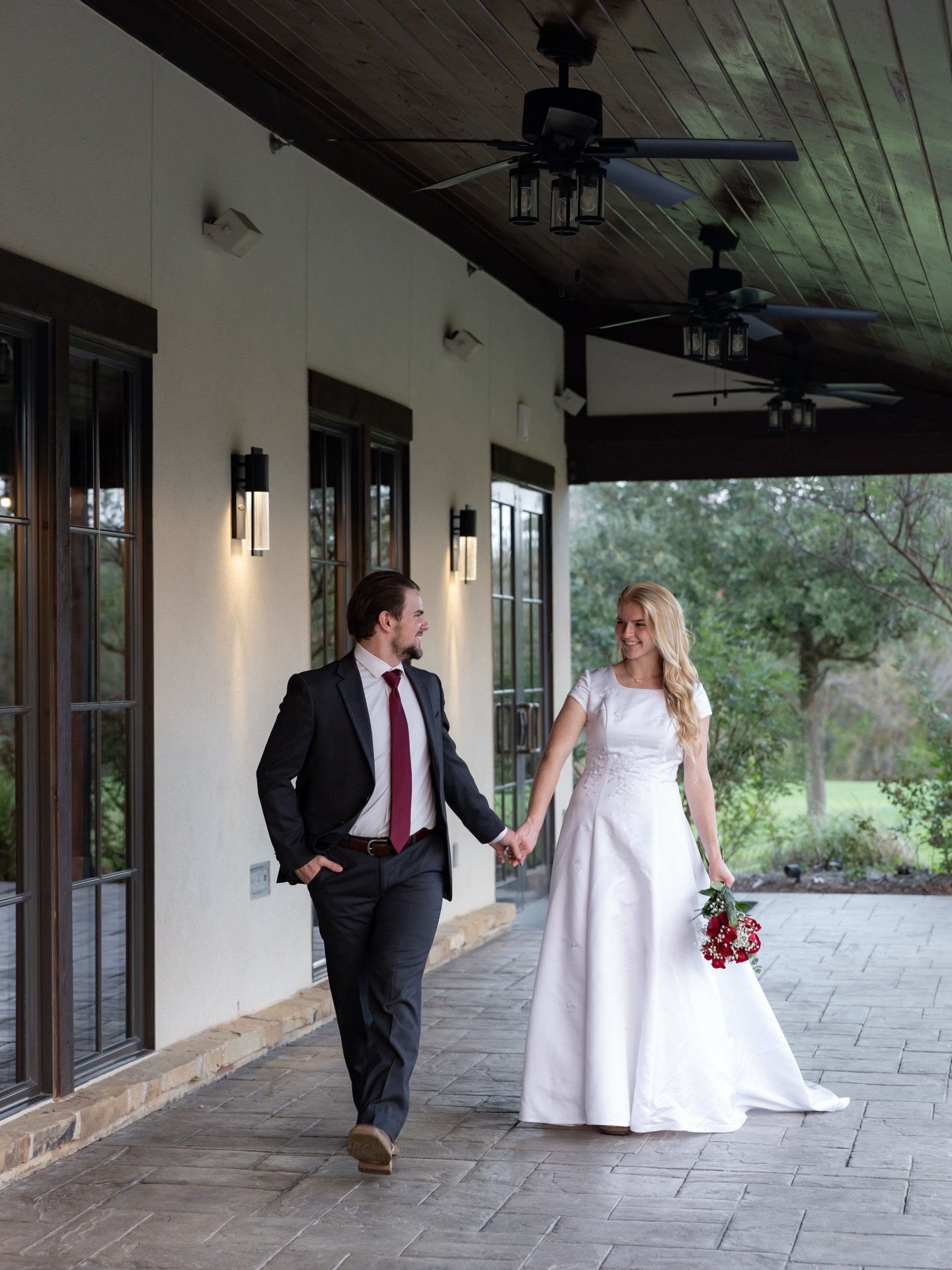 Proof that love only gets better with time!
This vow renewal was pure magic- intimate, emotional, and full of everything that matters most.

Now booking vow renewals, weddings, and elopements in the DFW area!
Inquire through the link in my bio to sav