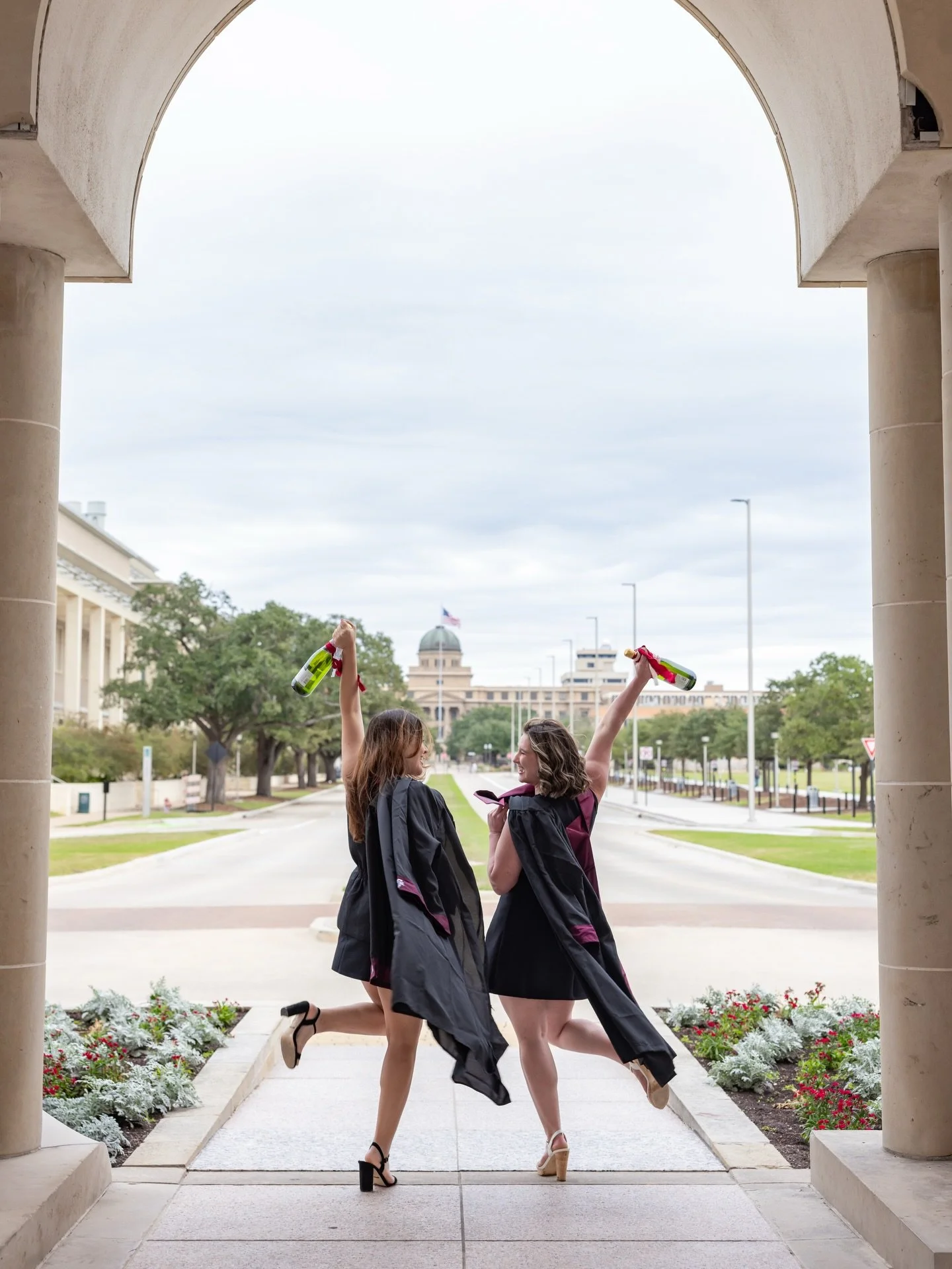 Best friends, bright futures, and one perfectly-timed Lando pop. Cheers to every chapter that got us here. 🎓🥂