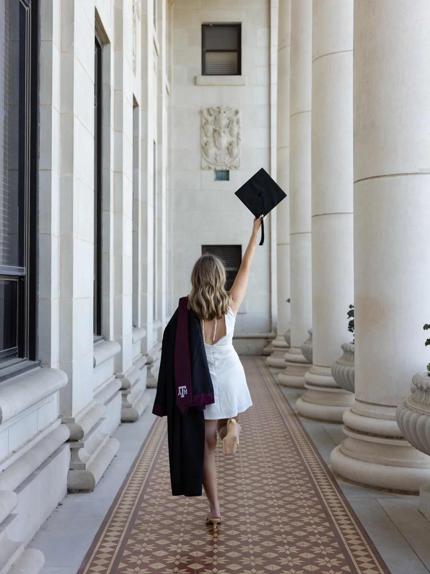 Congrats to all the graduates this semester!! 🥳🍾 

@karis.alana