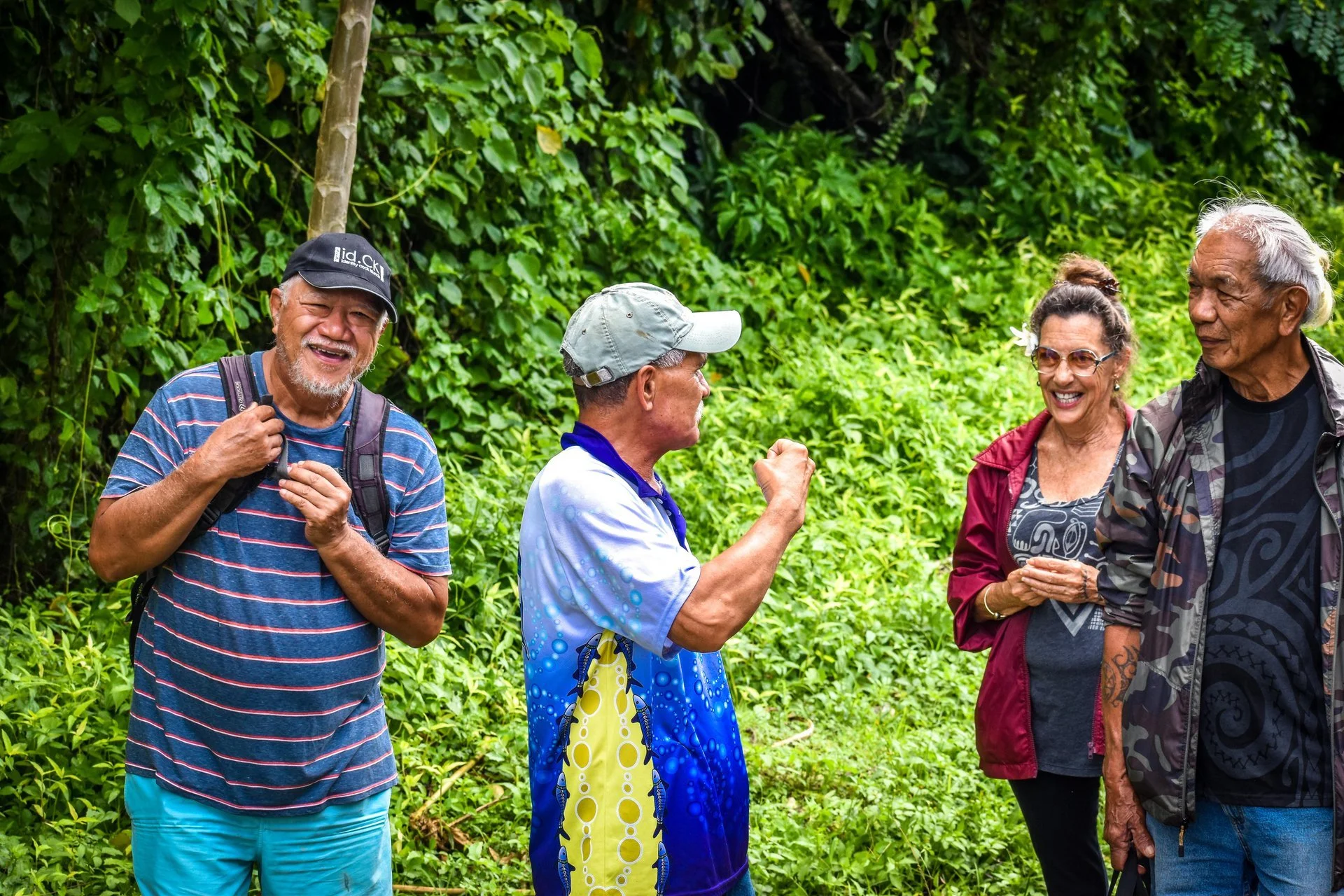 Atiu - Birdman George Group-large.jpg