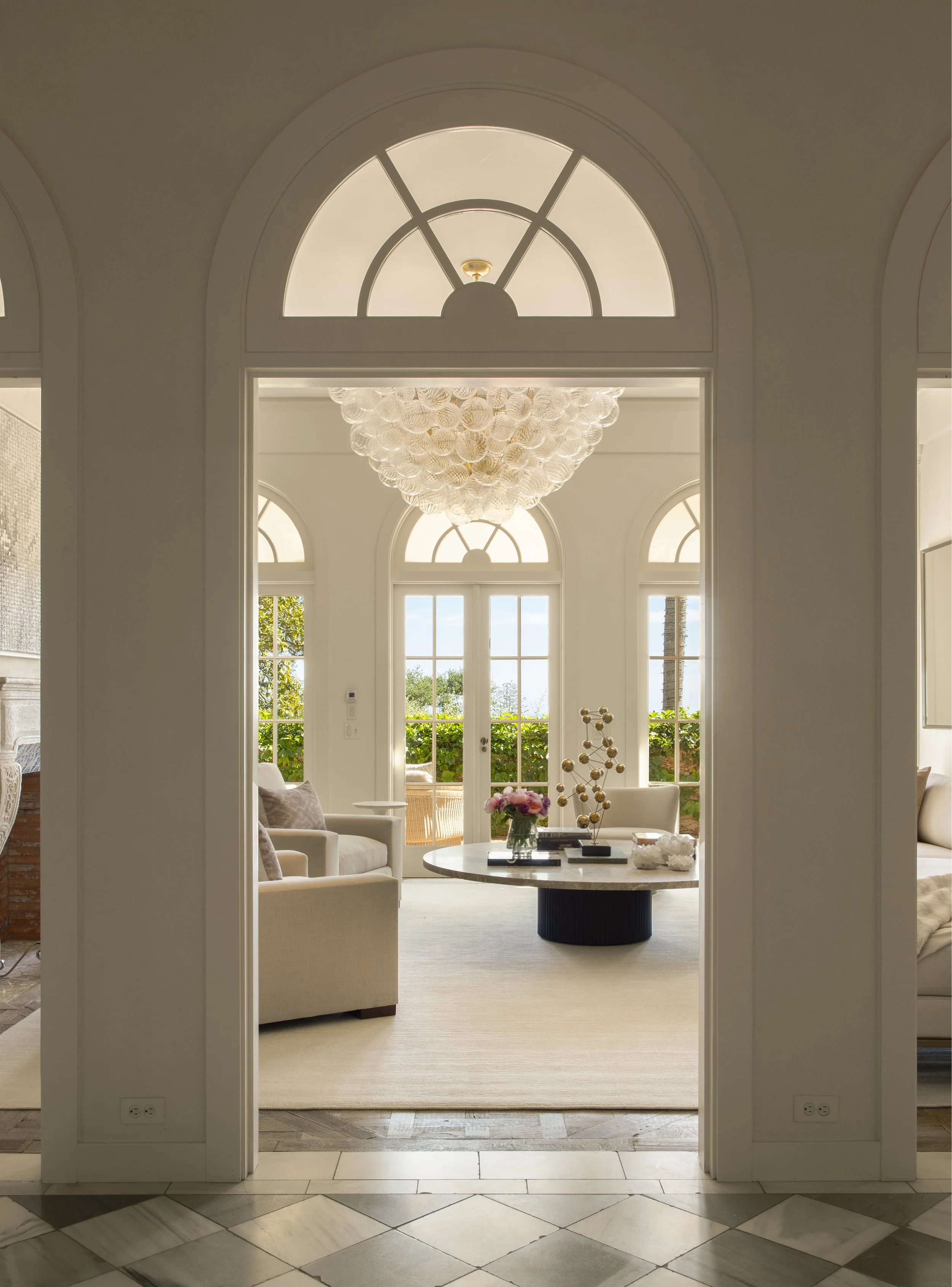 11 family room .jpg