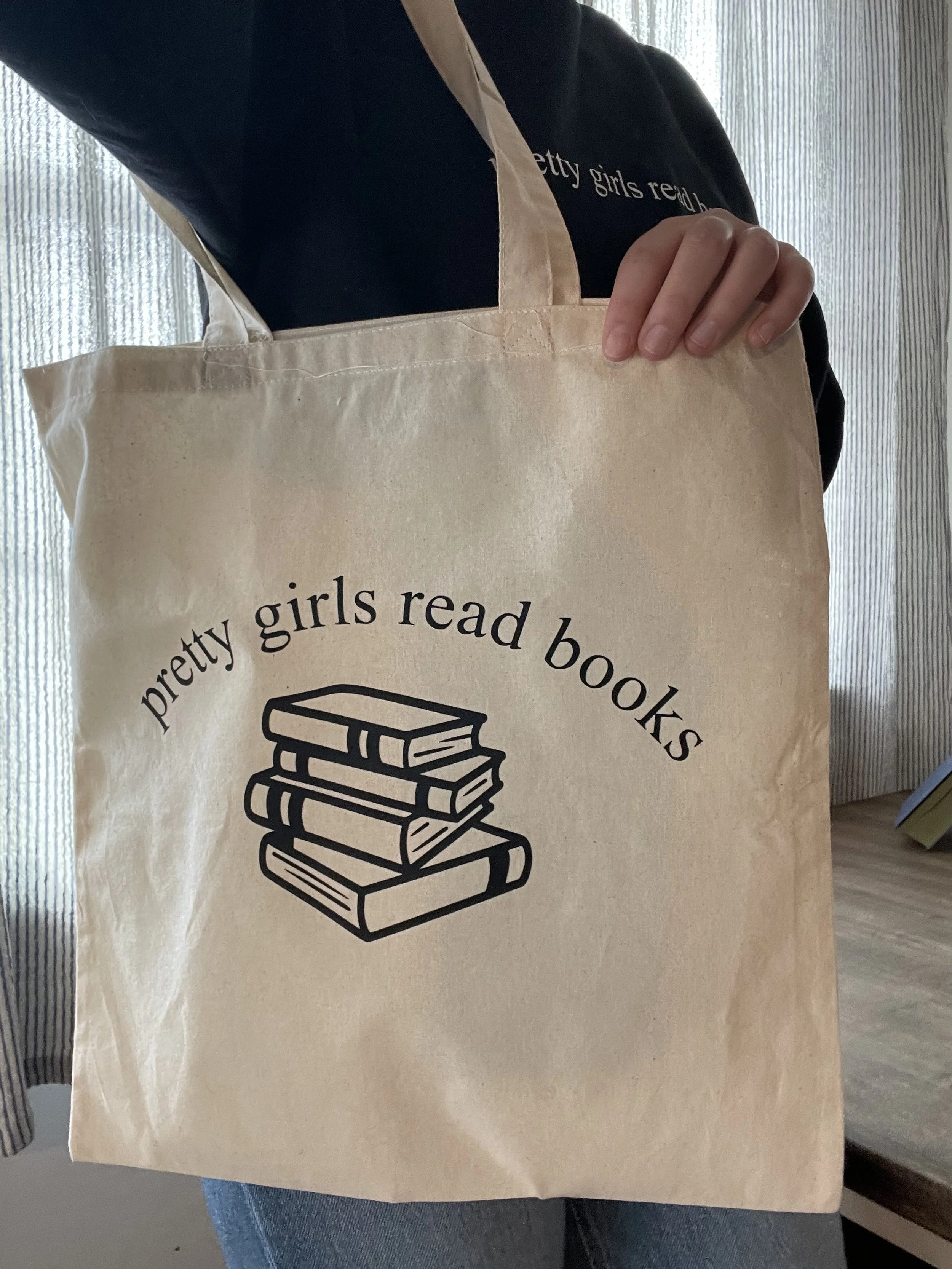 PRETTY GIRLS READ BAG