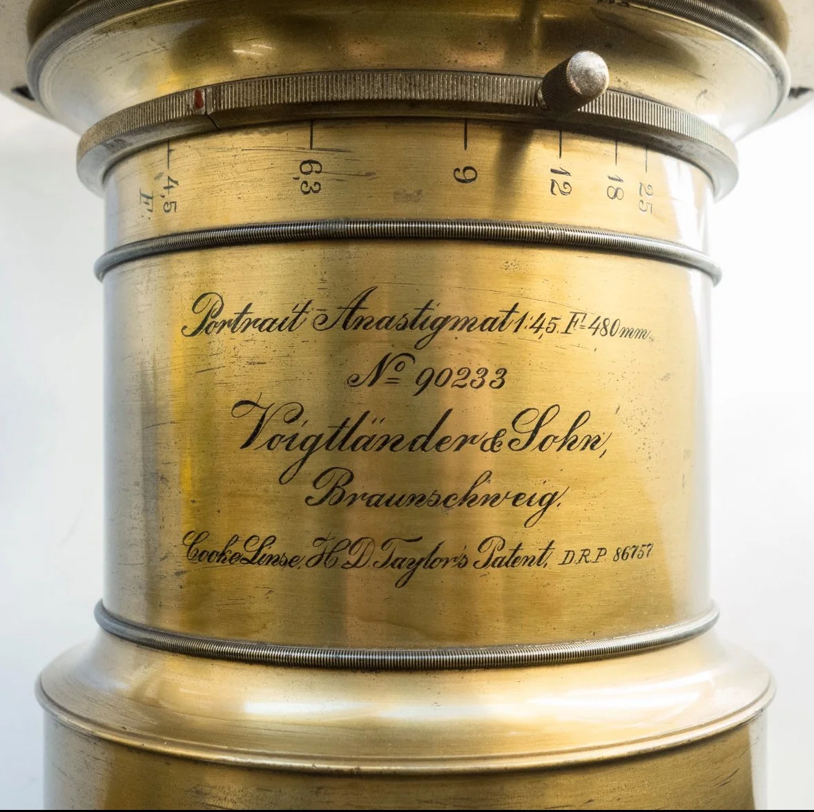 Altes 480 mm Objektiv der Firma Voigtländer