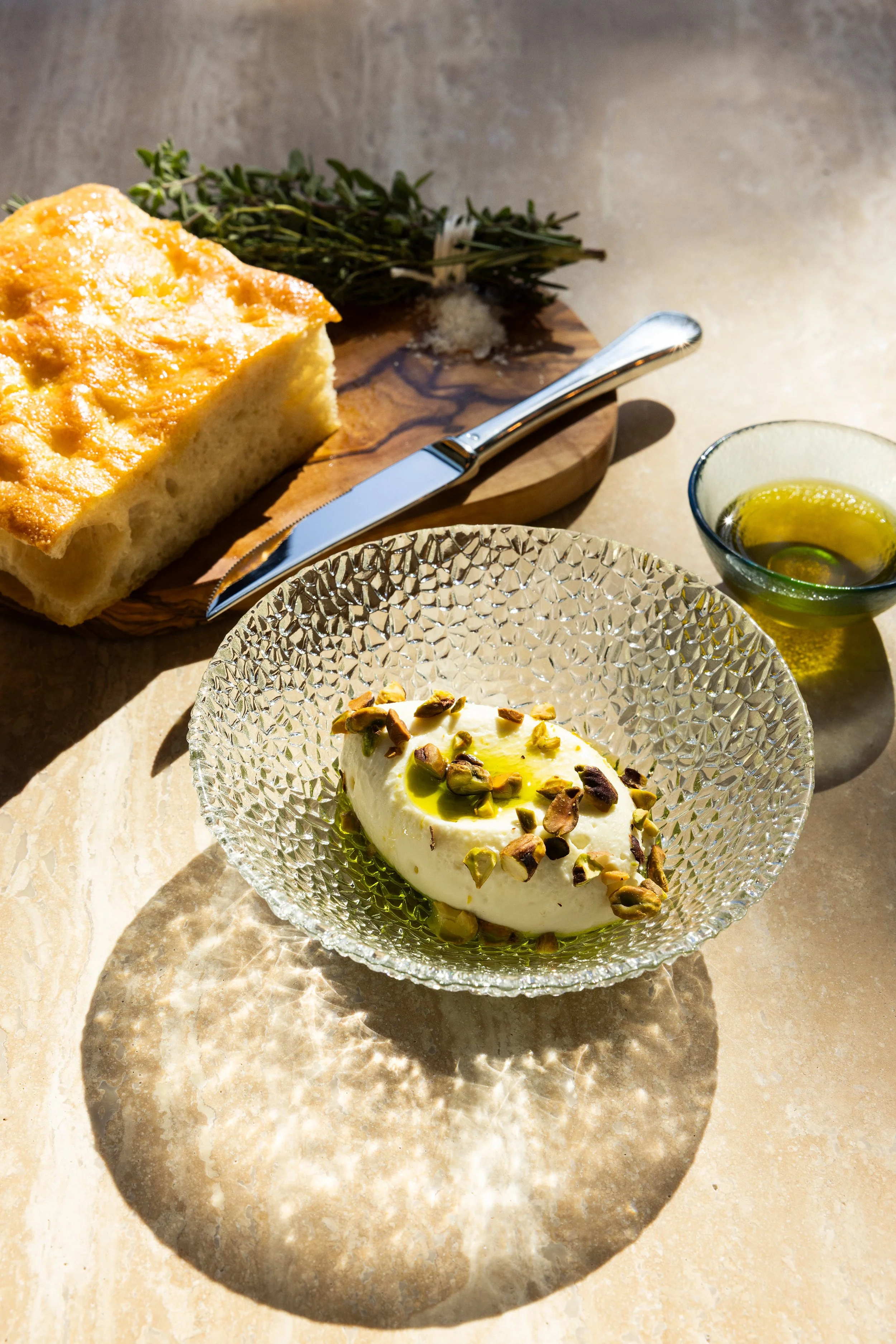 Hypsi-Restaurant-Focaccia-Crystal-Butter-Pistachio.jpg