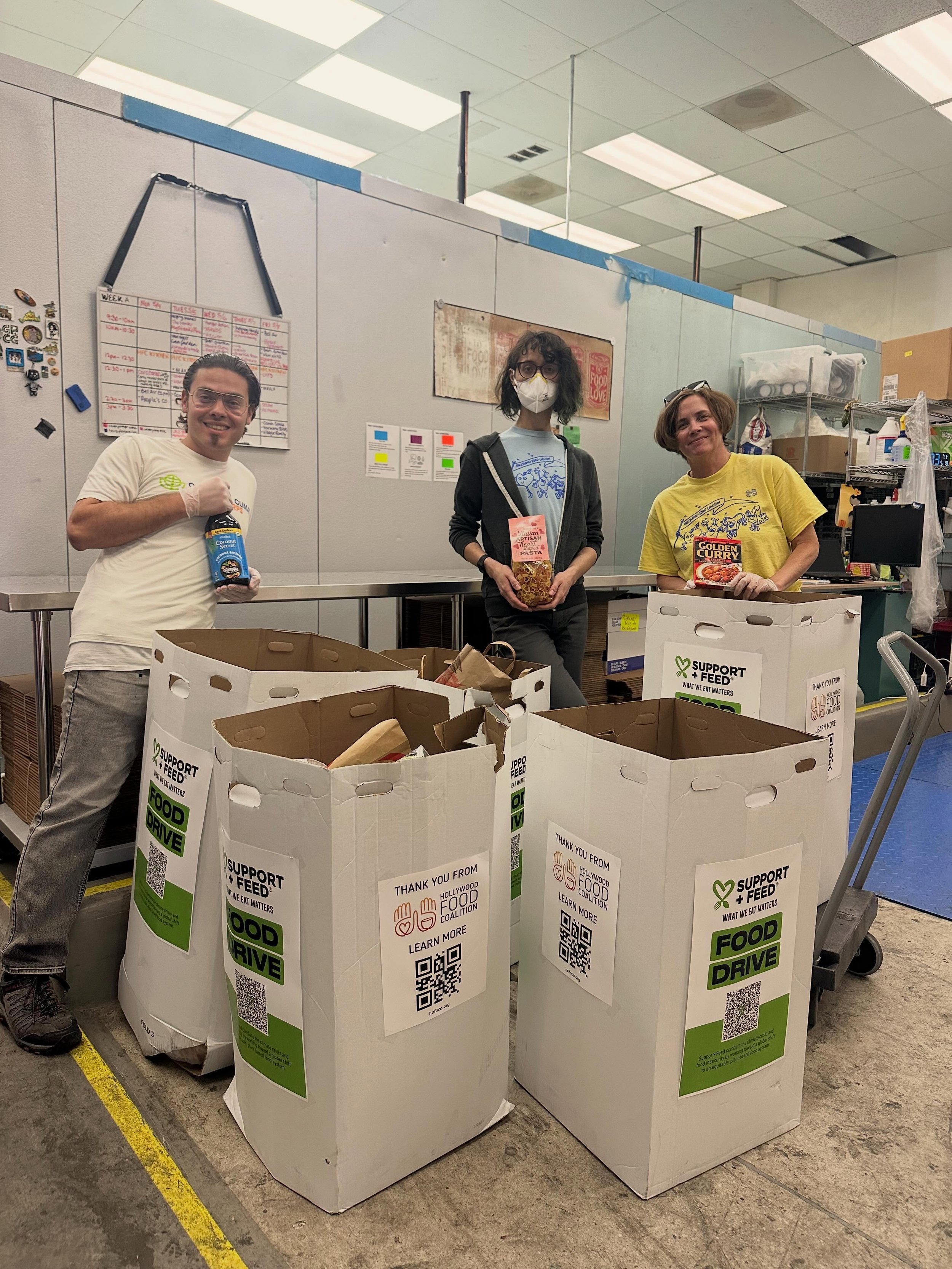 Support + Feed hosted a food drive benefiting HoFoCo at Hayley Williams&rsquo; shows at The Wiltern last week! Thank you @supportandfeed and all the concert go-ers for donating nearly 400 pounds of plant-based canned and shelf stable goods. 

Food dr