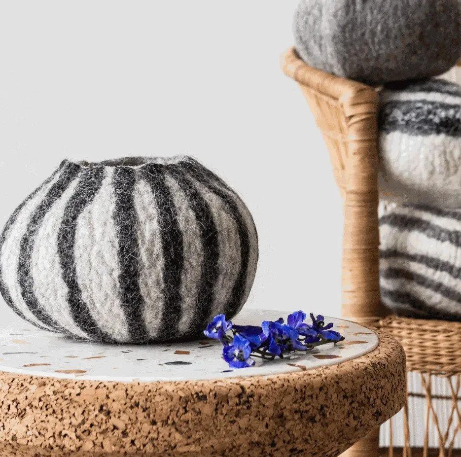 Karakul Striped Ukhamba Bowl (2).jpg