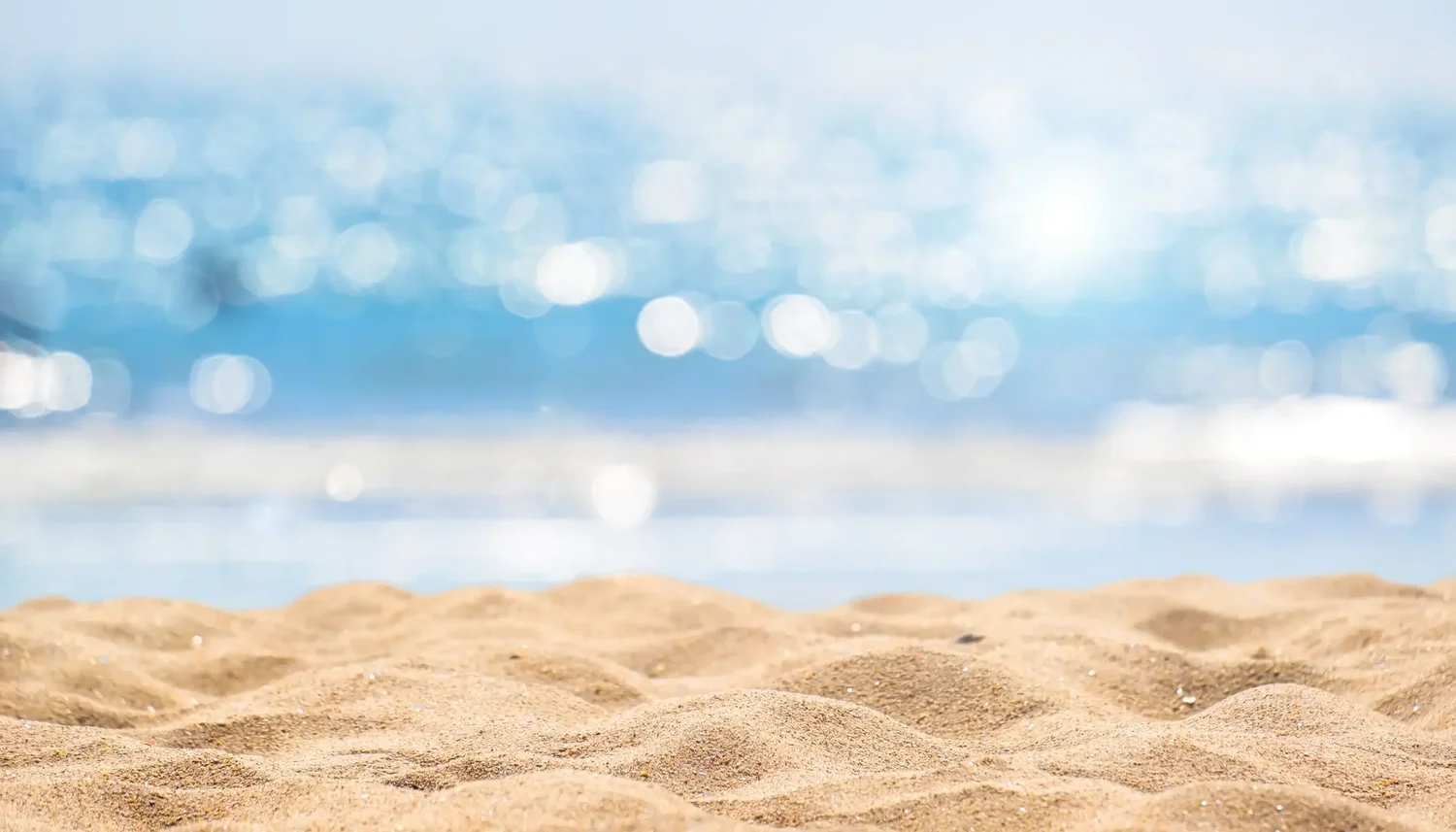 Couple enjoying a luxury cruise to Australia and New Zealand.
