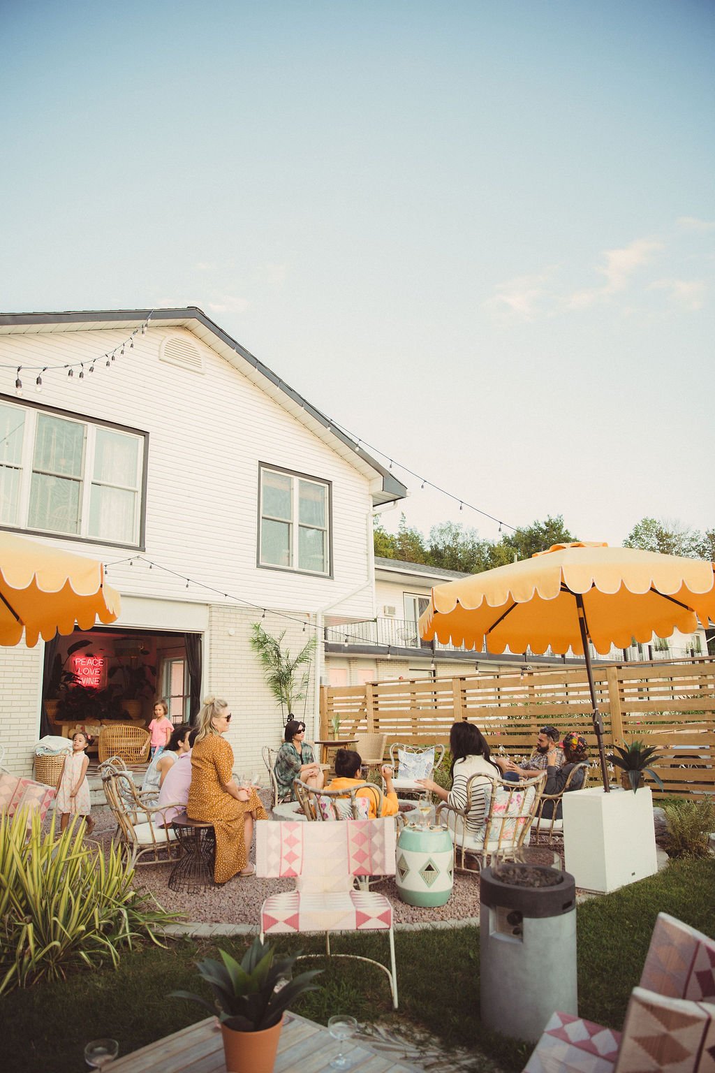 LaurenMiller_TorontoPhotographer_TheJuneMotel_July2019-1224.jpg