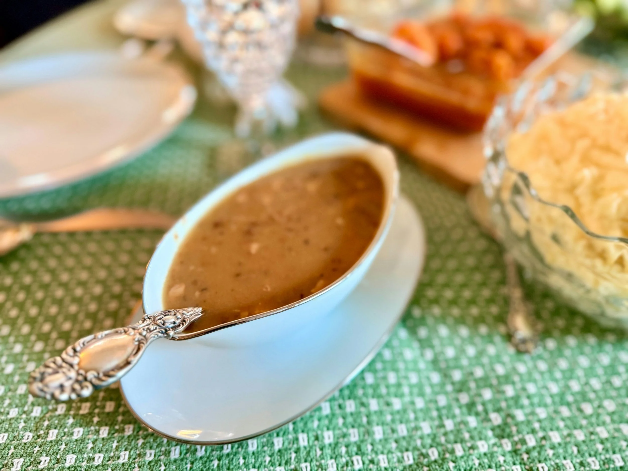 How to Make Incredible Thanksgiving Gravy (and How to Fix It When Everything Goes Wrong)