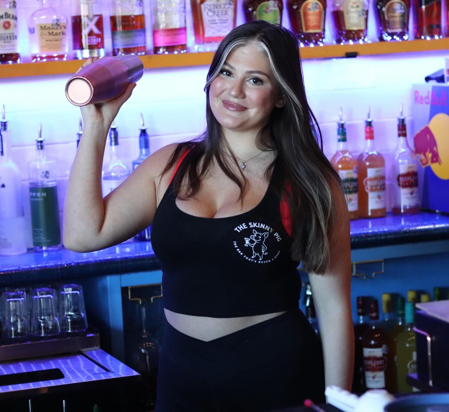 Sunday Funday starts at 2PM at The Skinny Pig 🐷✨
Doors open at 2 &mdash; and Madison&rsquo;s behind the bar pouring the good stuff till 8!

Cold drinks, loud laughs, and the kind of Sunday you don&rsquo;t regret on Monday 😉

Grab your crew and come