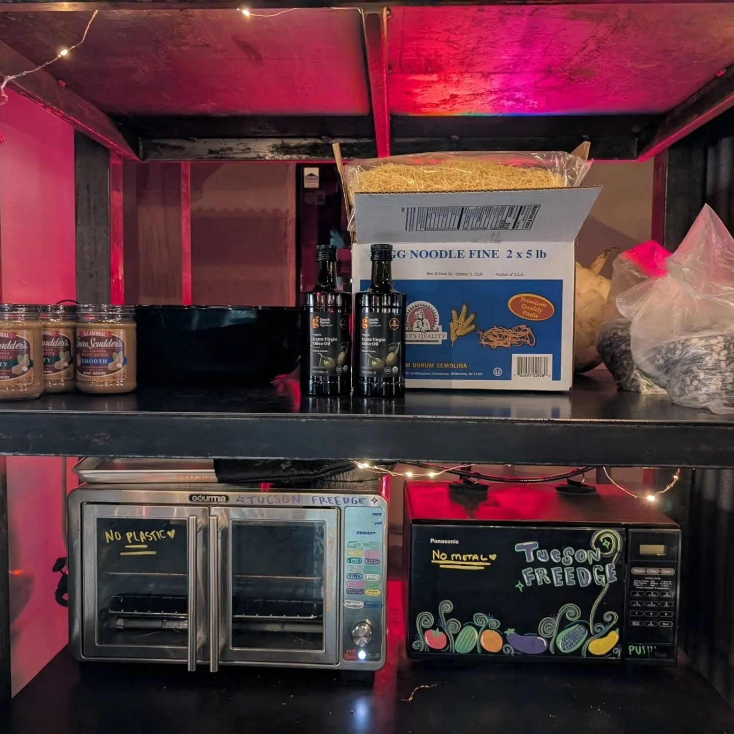 So many beautiful donations have been coming in all day! And several folks showed up at just the right time to repackage eggs and load in some big deliveries -- yay!

We are just about out of egg cartons so please keep them coming!! The best price on