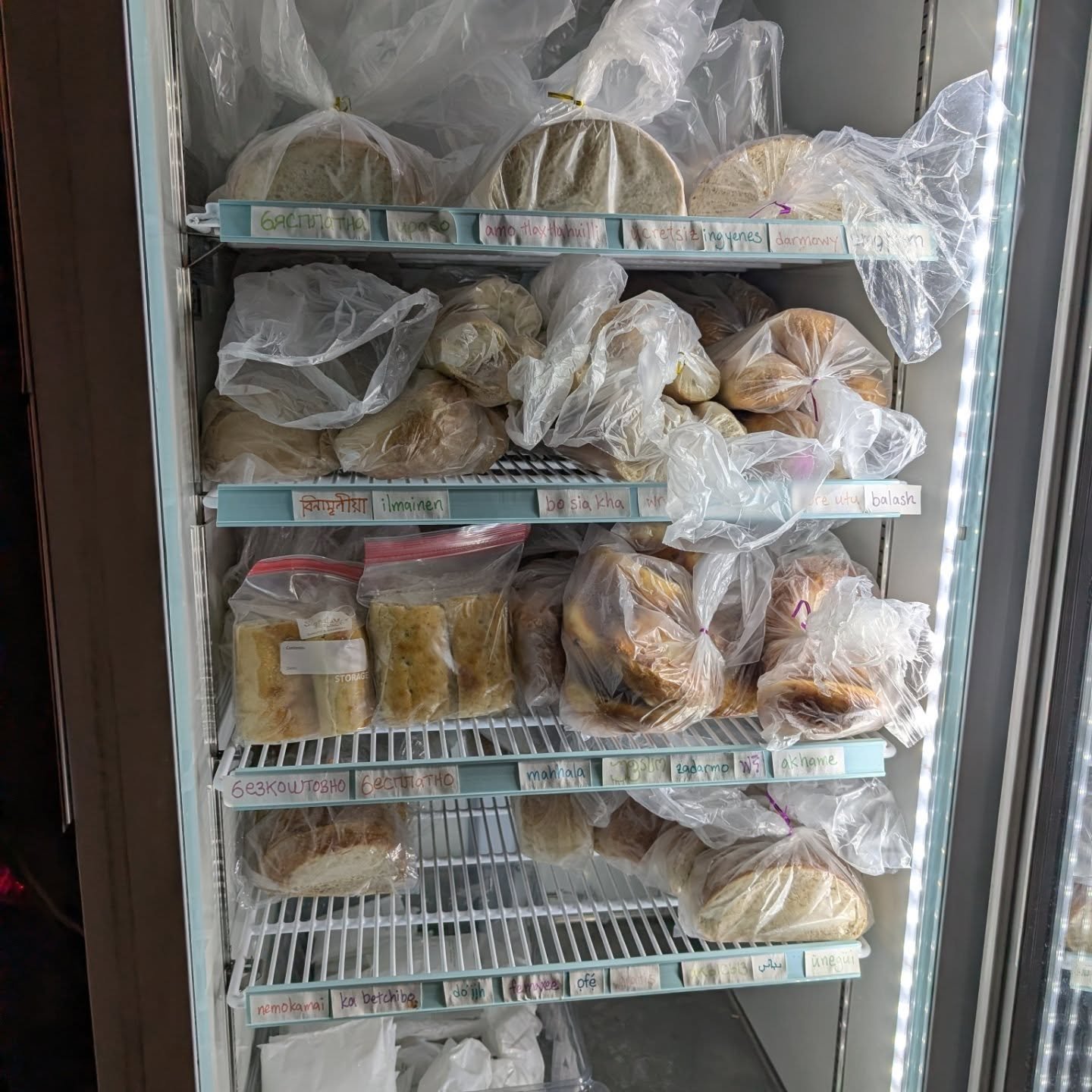 I love how dedicated the folks at @panerabread are to making sure their leftovers get donated! They don't like to see all this glorious food get thrown away and we don't either!! Thank you! We really love getting all this tasty goodness into the bell
