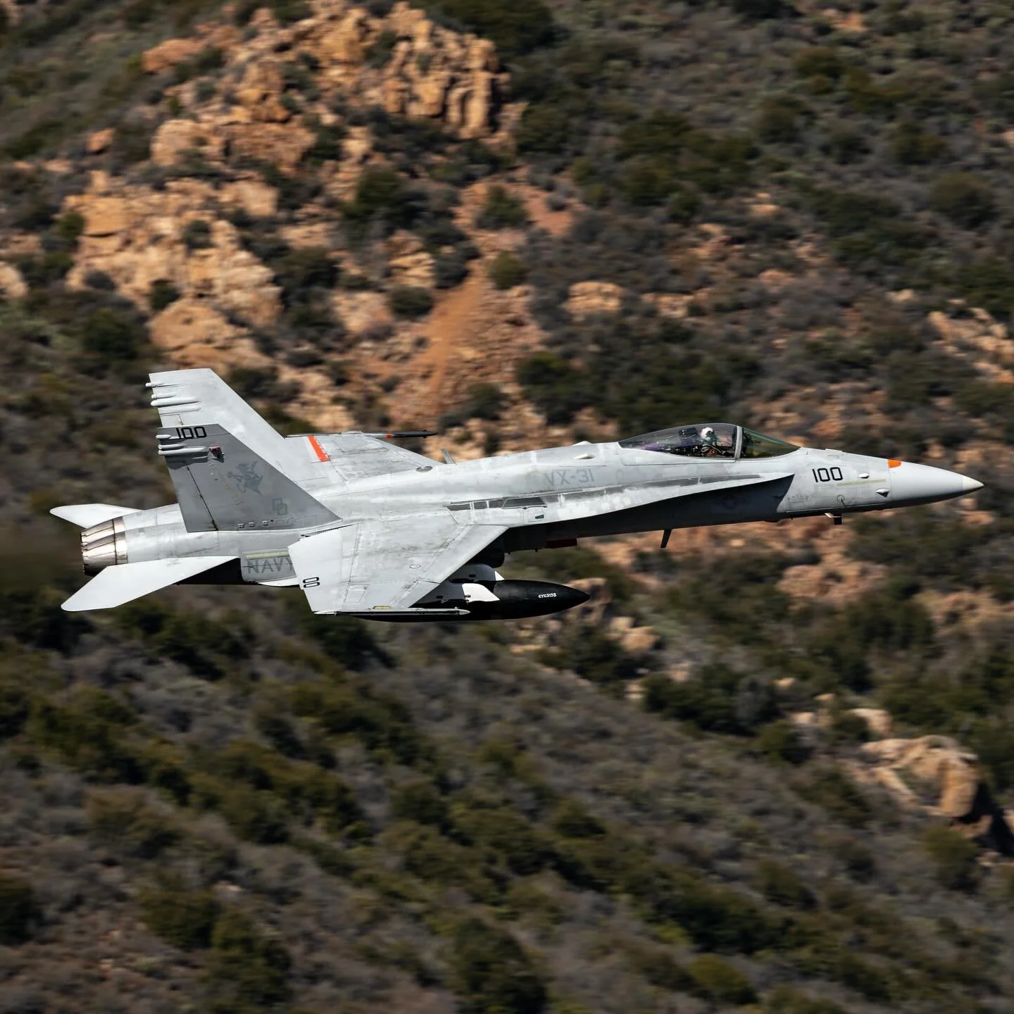 Id rather be getting sunburnt in Kernville than soaked in Van
&bull;
&bull;
&bull;
&bull;
#aviation #avgeek #aviationphotography #aviationlovers #boeing #aircraft #airplane #aviationdaily #planespotting #pilot #fighterpilot #plane #skiesmag #instagra