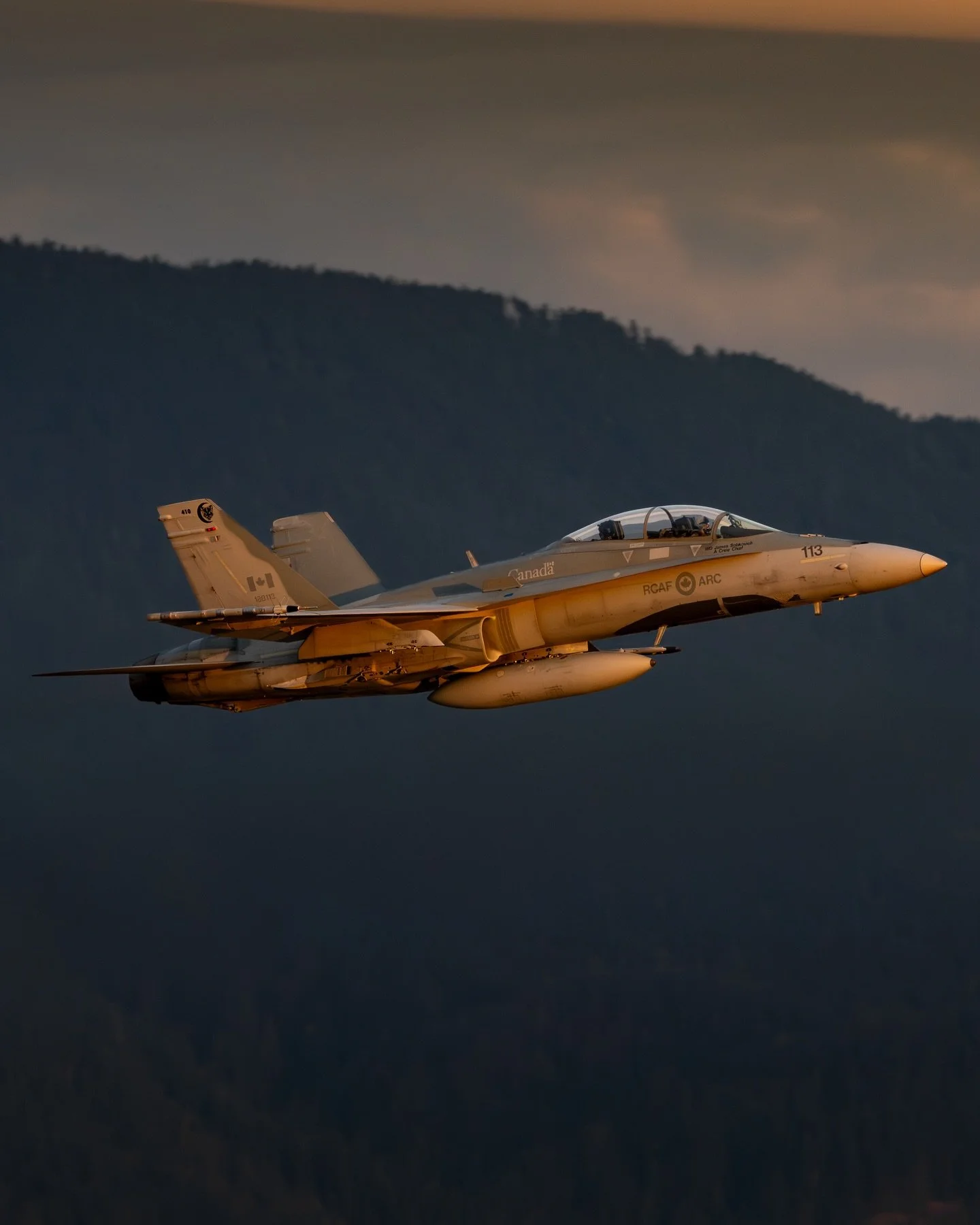Is it Hornet season yet?
&bull;
&bull;
&bull;
&bull;
#rcaf #cf18 #abbyairshow #410cougars #skiesmag