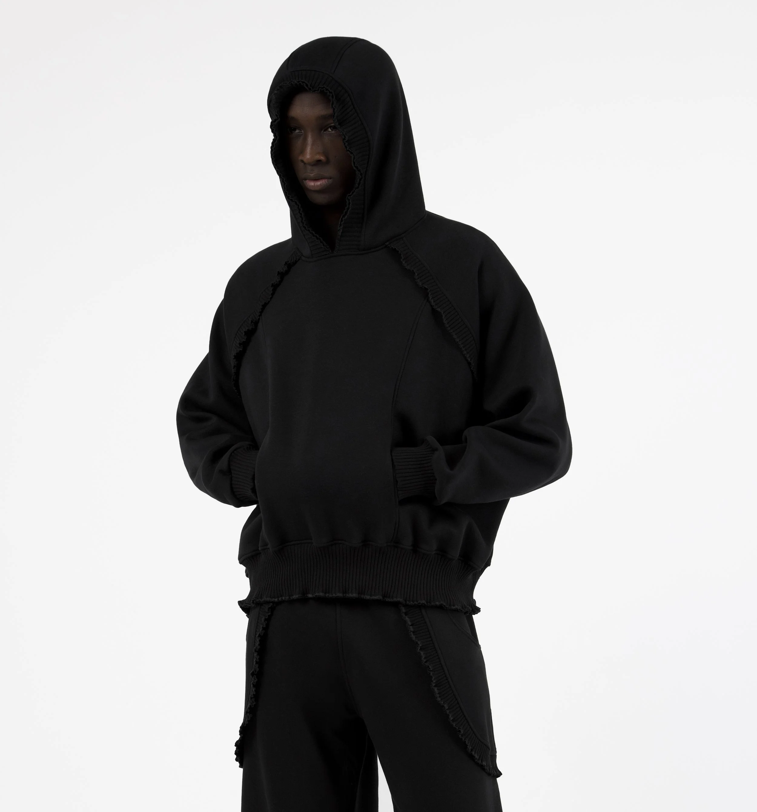 Noir_Hoodie_Pants_FaceFull 2copie.jpg