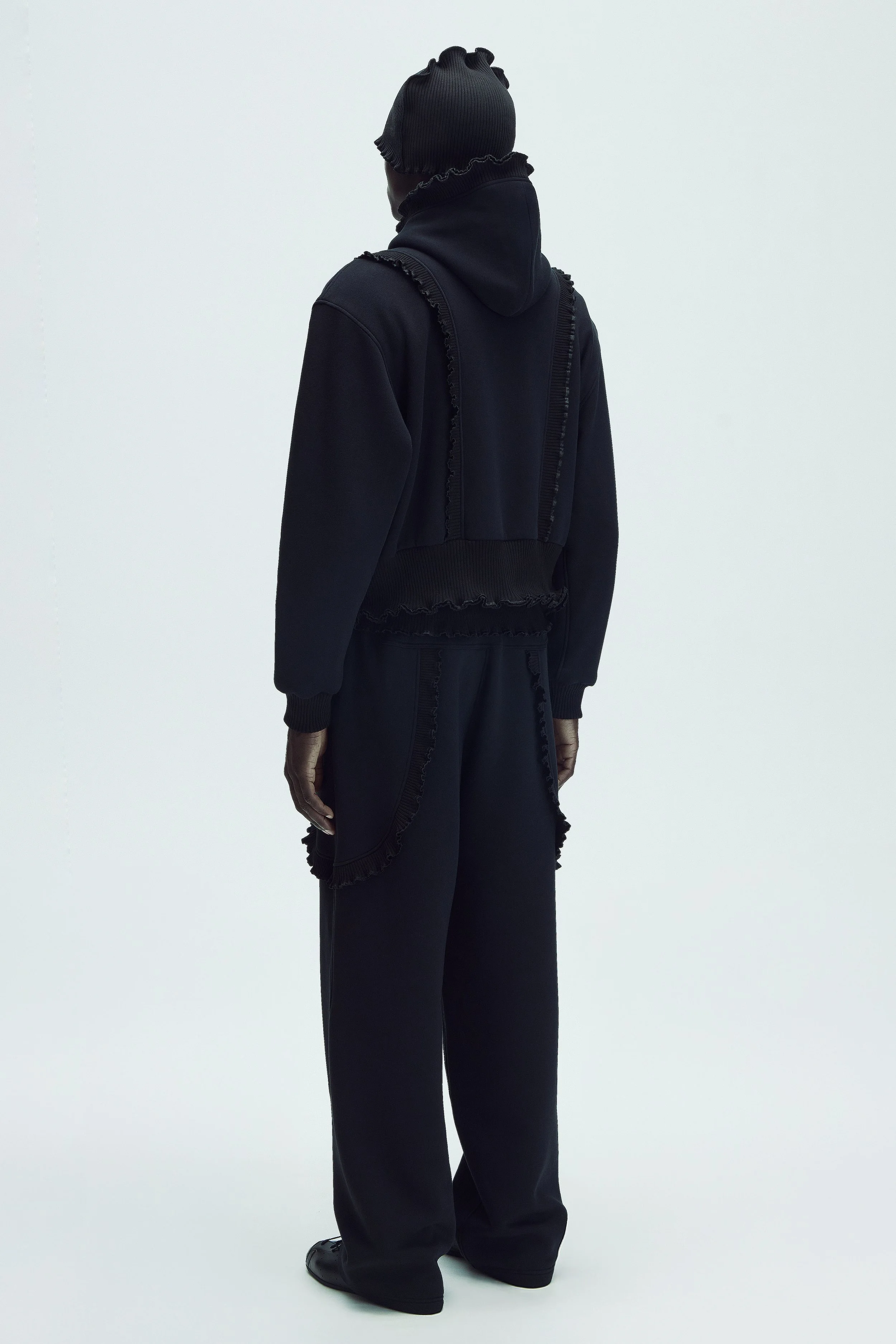 ZIPBLACK+PANTSBLACKDOS copie (2).jpg