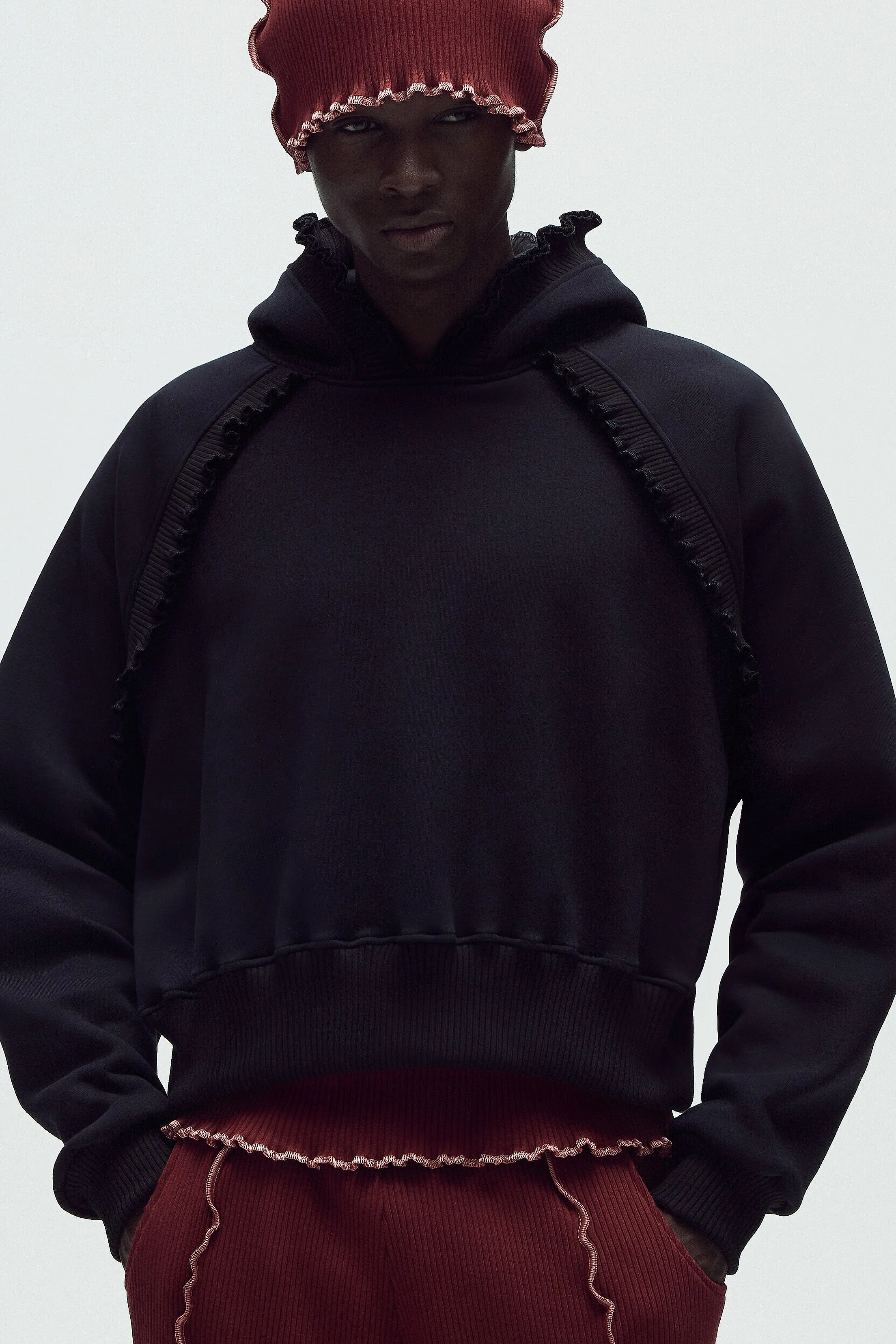 HOODIEBLACKDEVANT copie (2).jpg