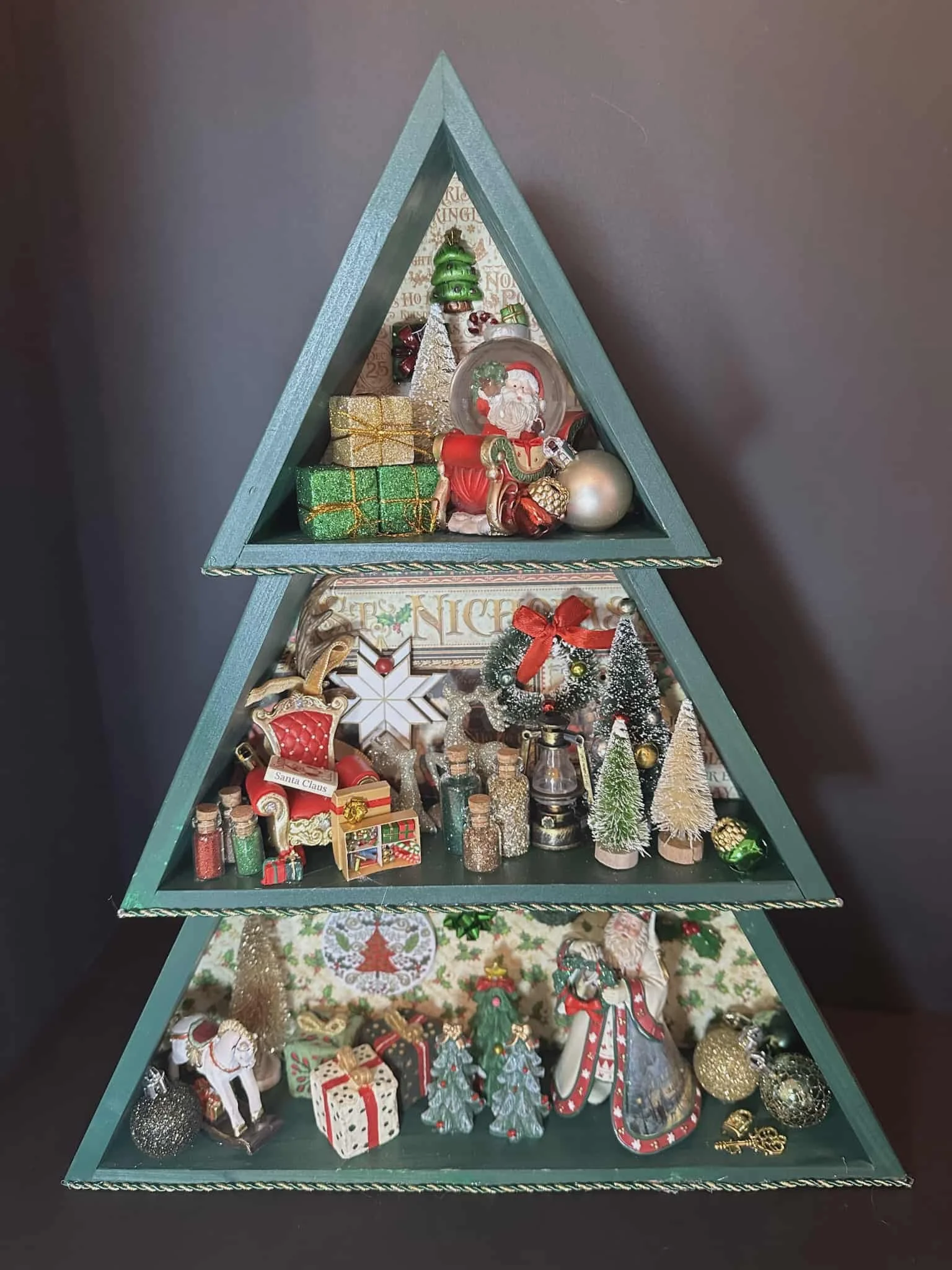 The North Pole Christmas Tree Hutch