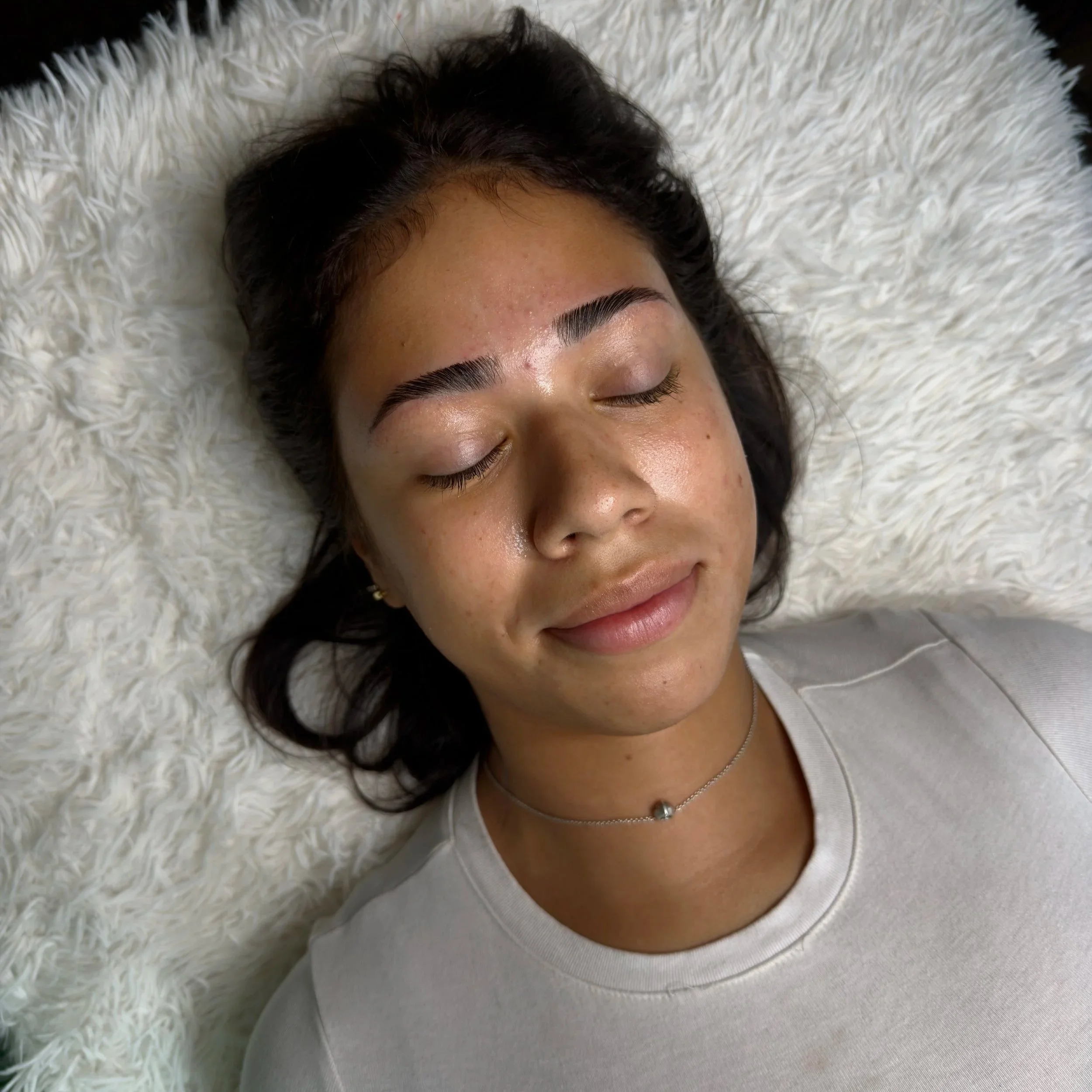 complete eyebrow lamination service 